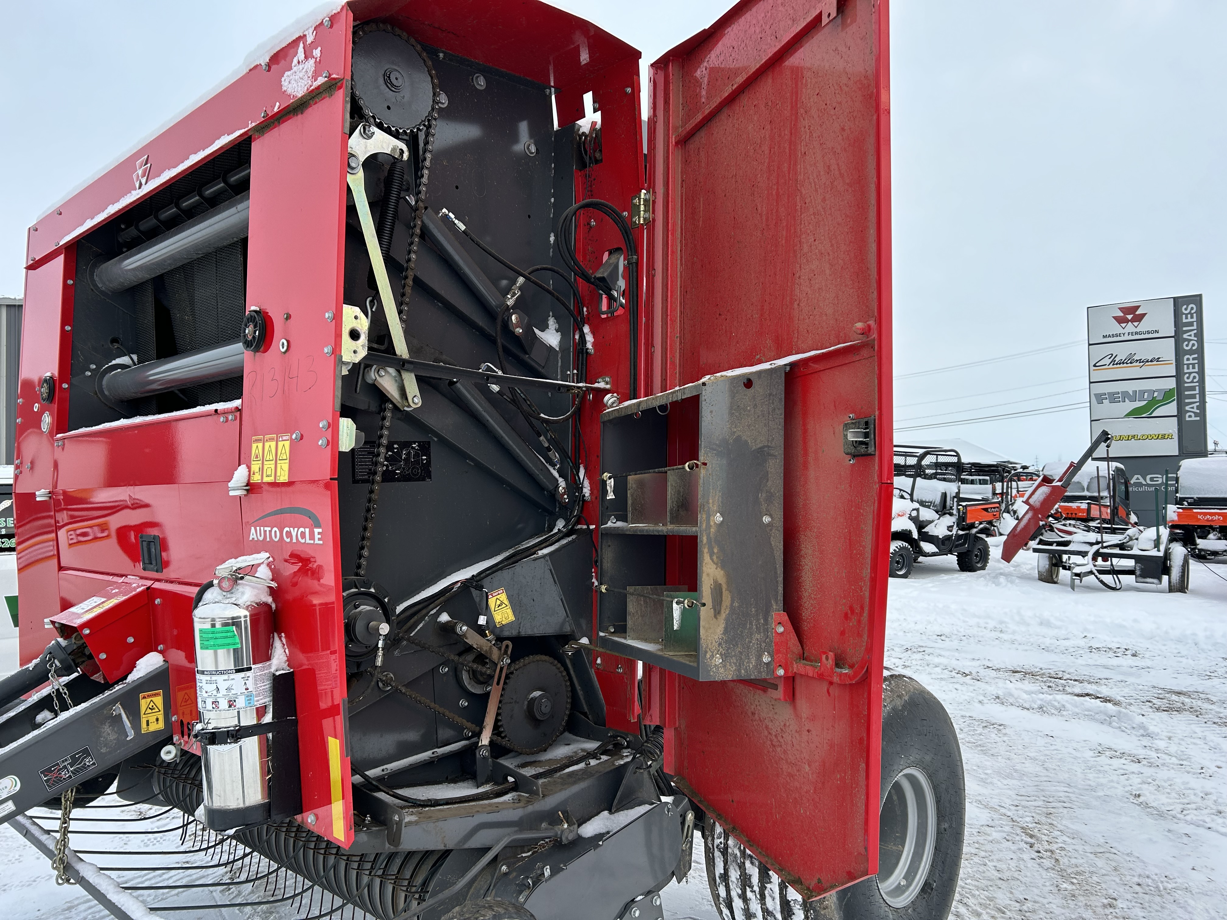 2022 Massey Ferguson 2956 Baler/Round