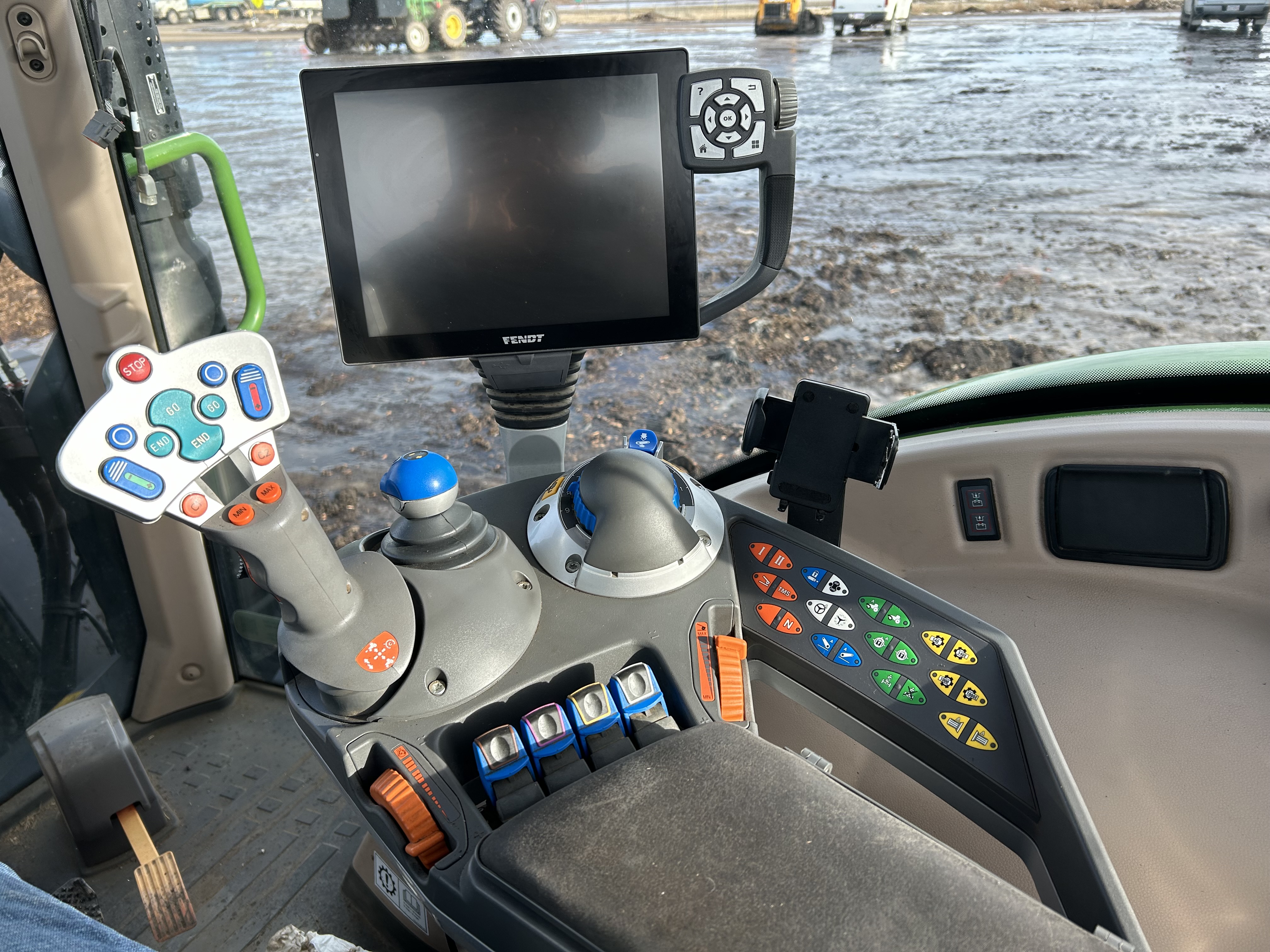 2022 Fendt 714S4 Tractor