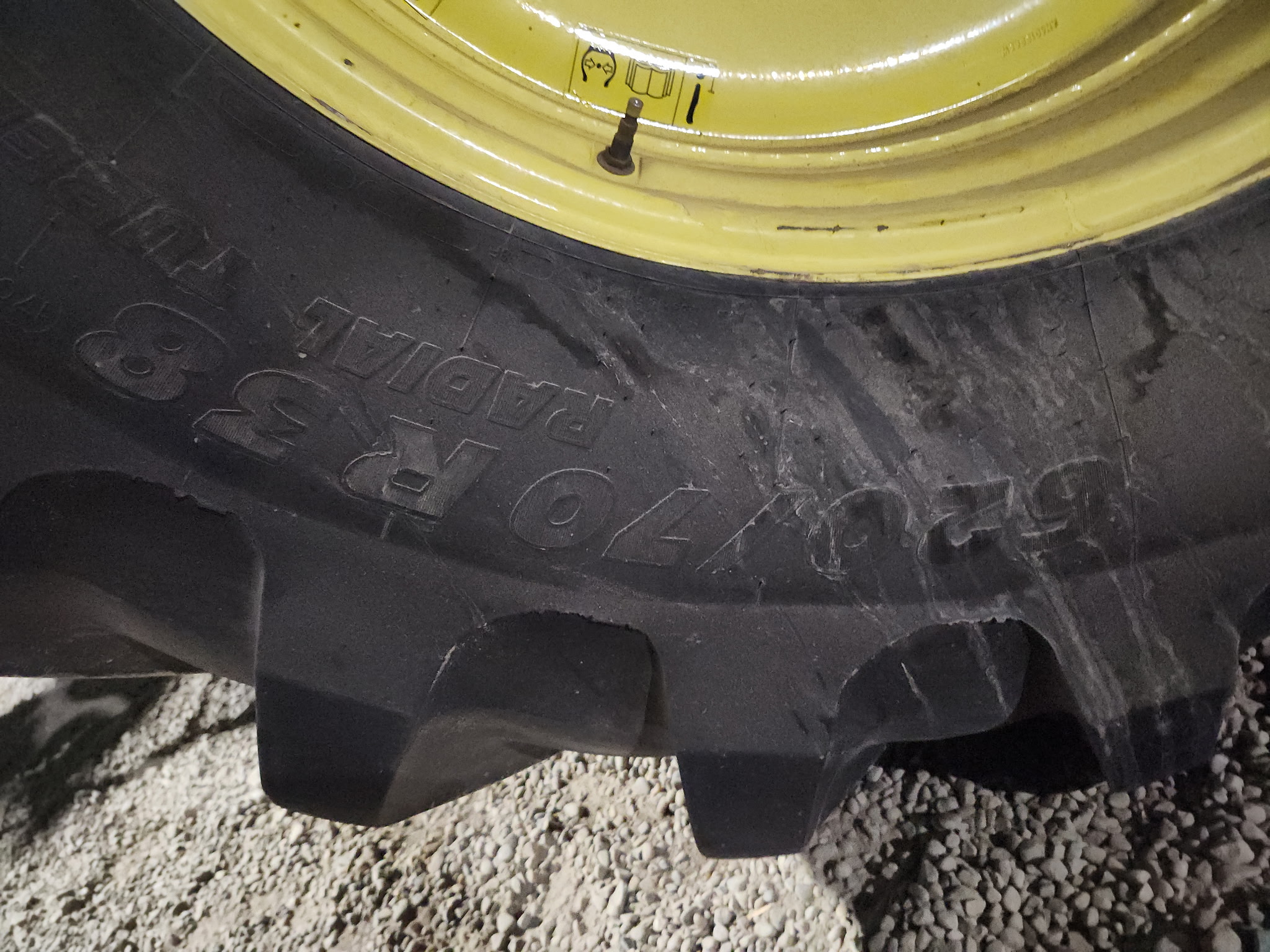 John Deere R4038 Sprayer/High Clearance