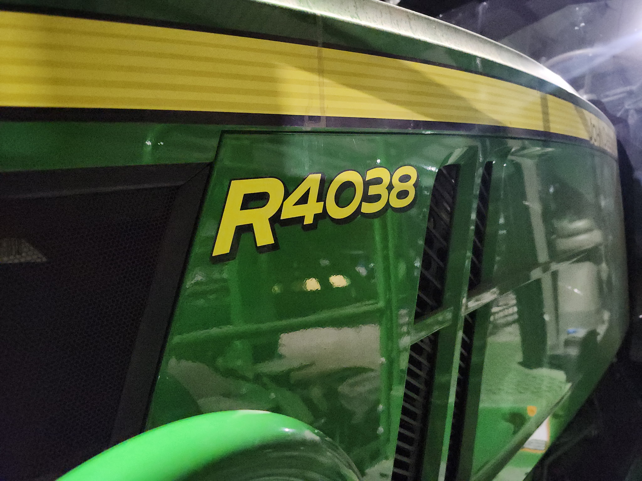 John Deere R4038 Sprayer/High Clearance