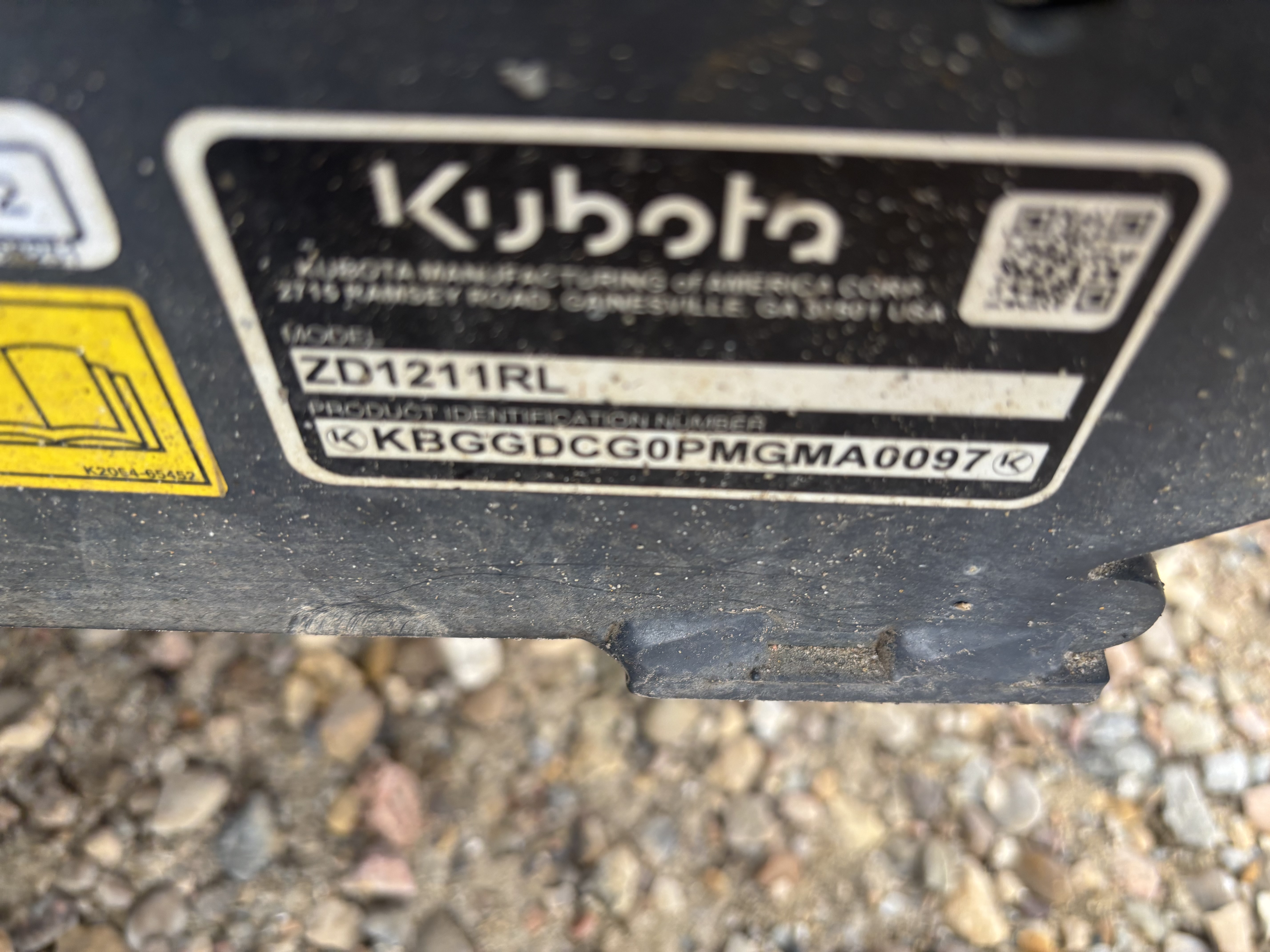 2022 Kubota ZD1211 Mower/Zero Turn