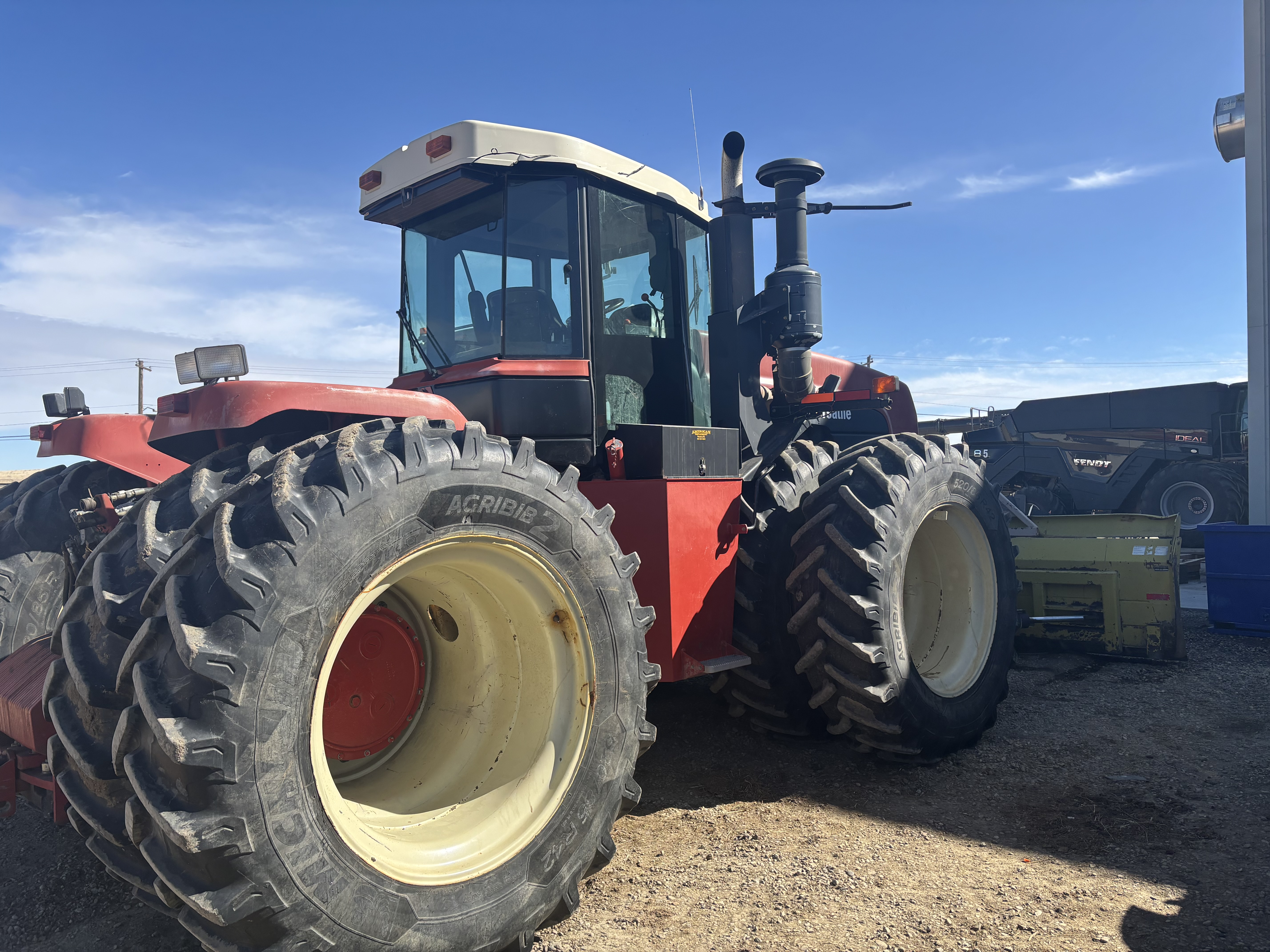 Versatile 2375 Tractor