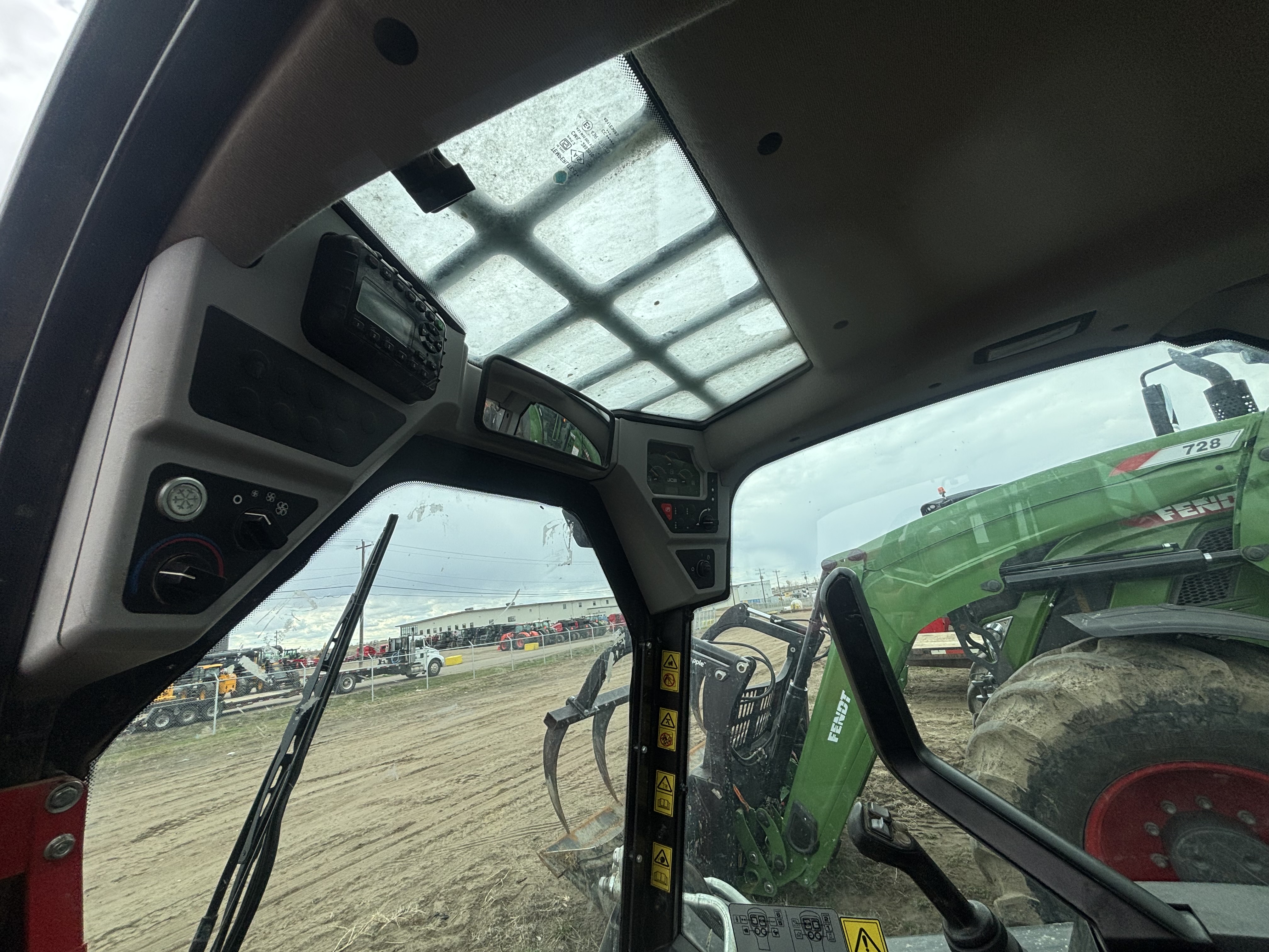 2022 JCB 270T Skid Steer Loader