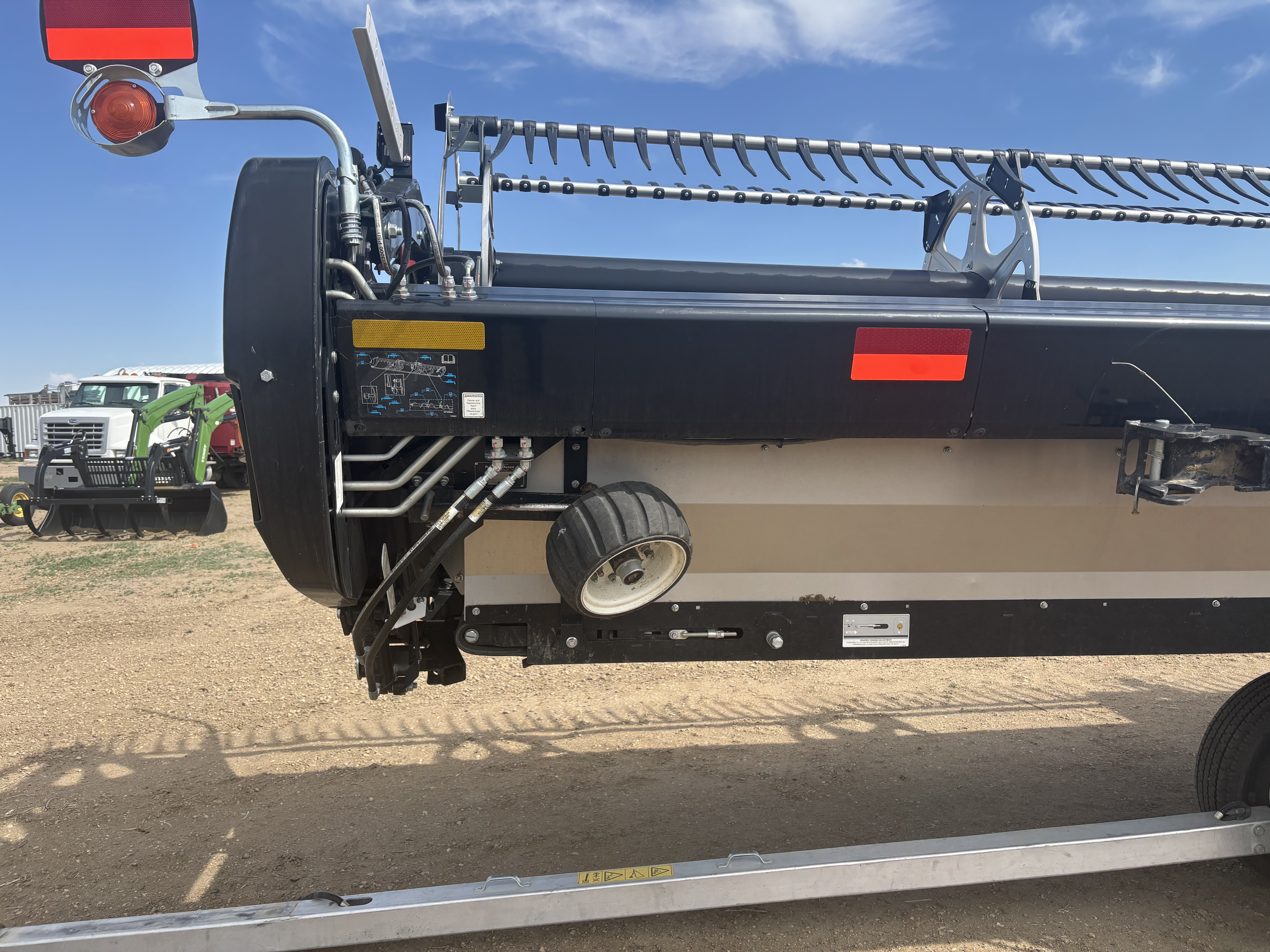 2022 MacDon FD250 Header Combine