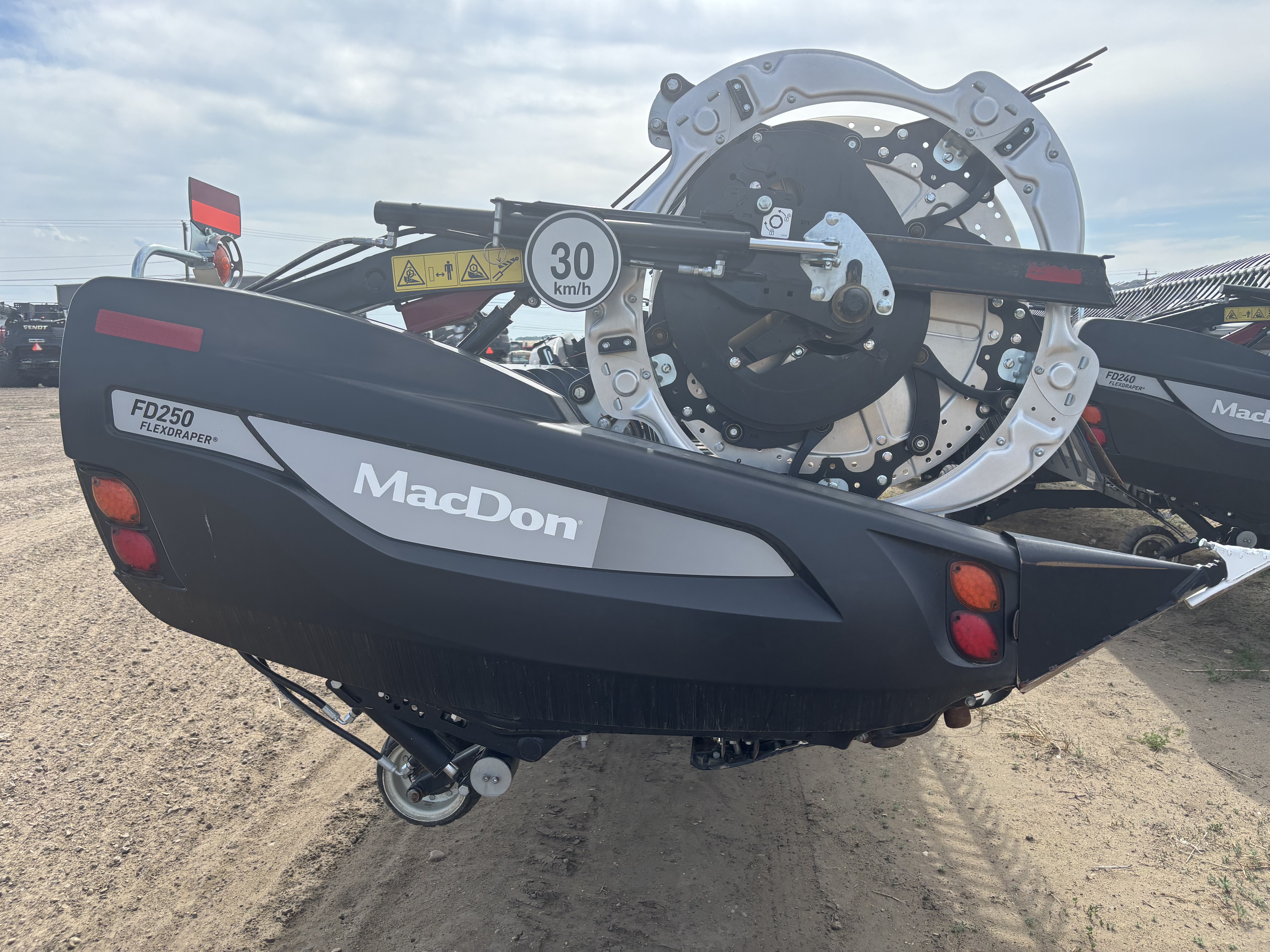 2022 MacDon FD250 Header Combine