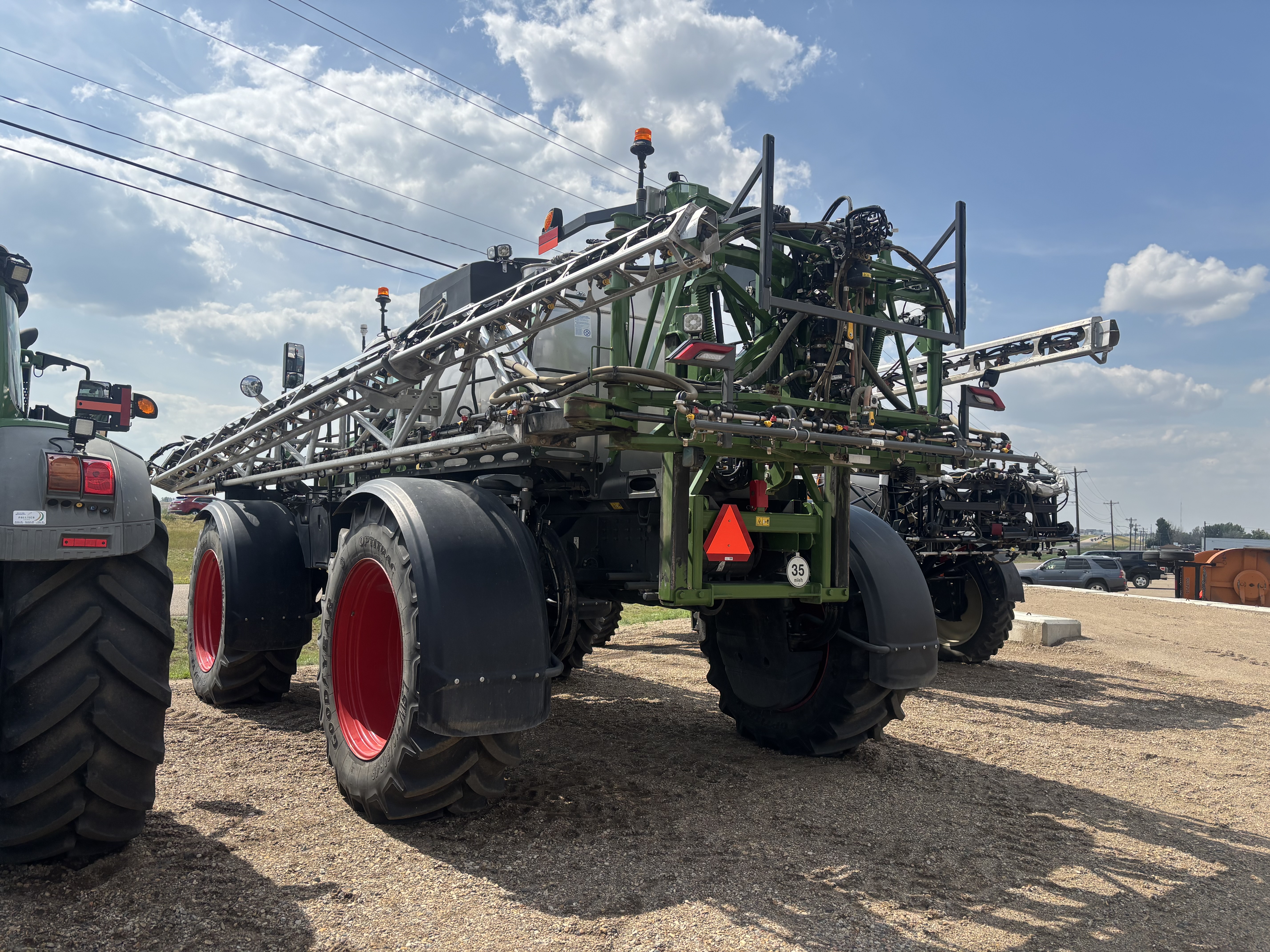 2023 Fendt RG937 Sprayer/High Clearance