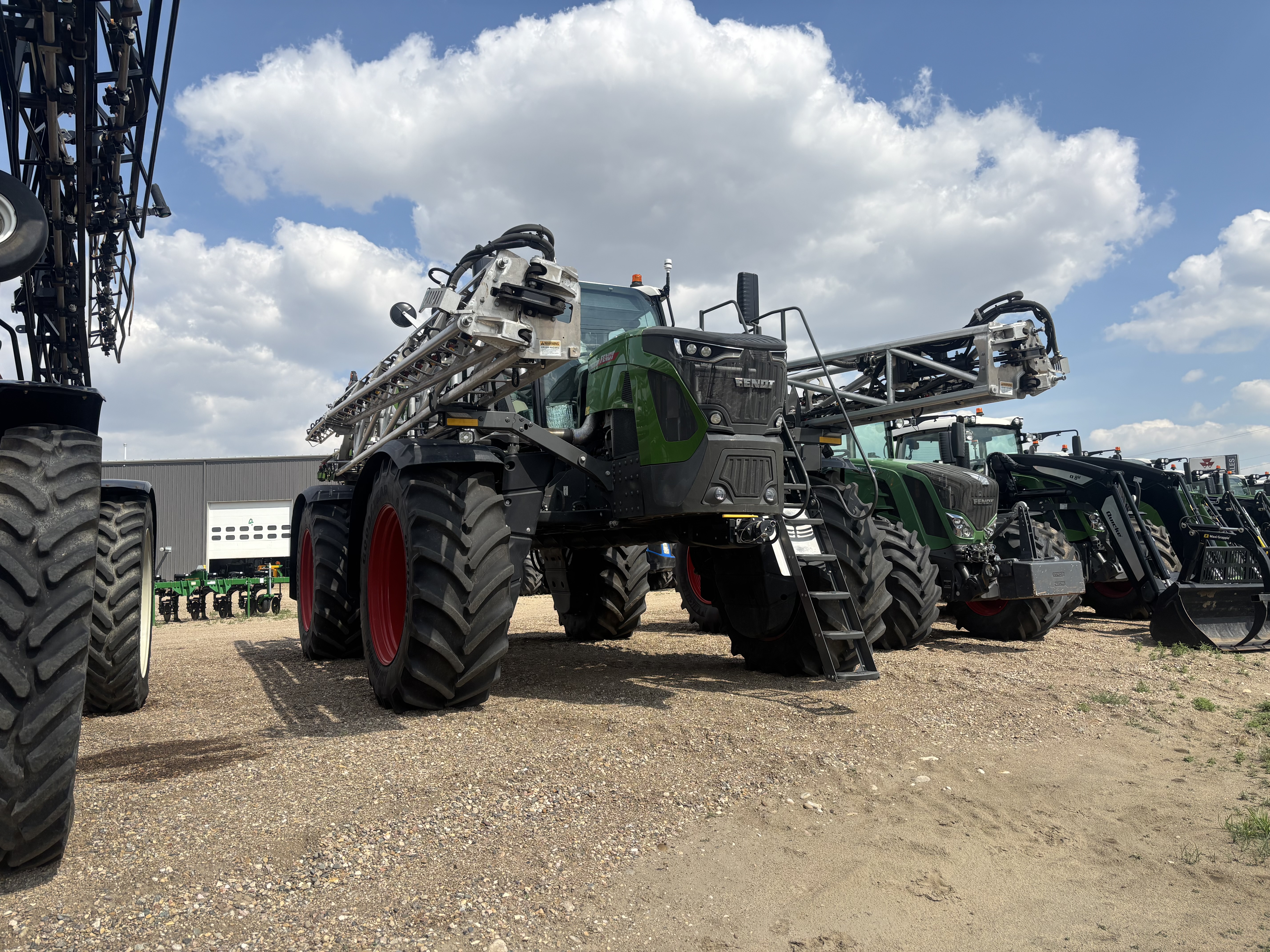2023 Fendt RG937 Sprayer/High Clearance