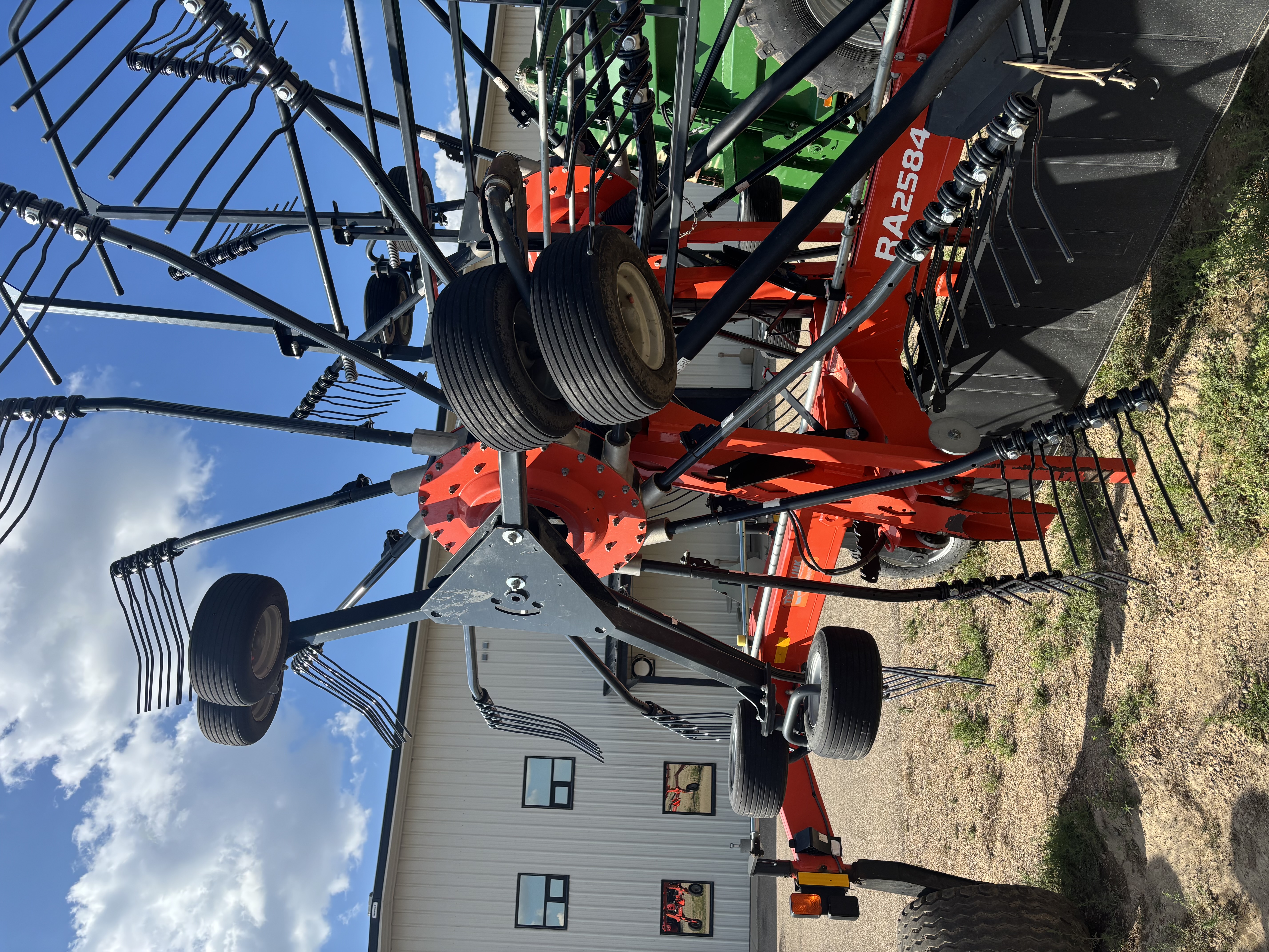 2020 Kubota RA2584 Rake