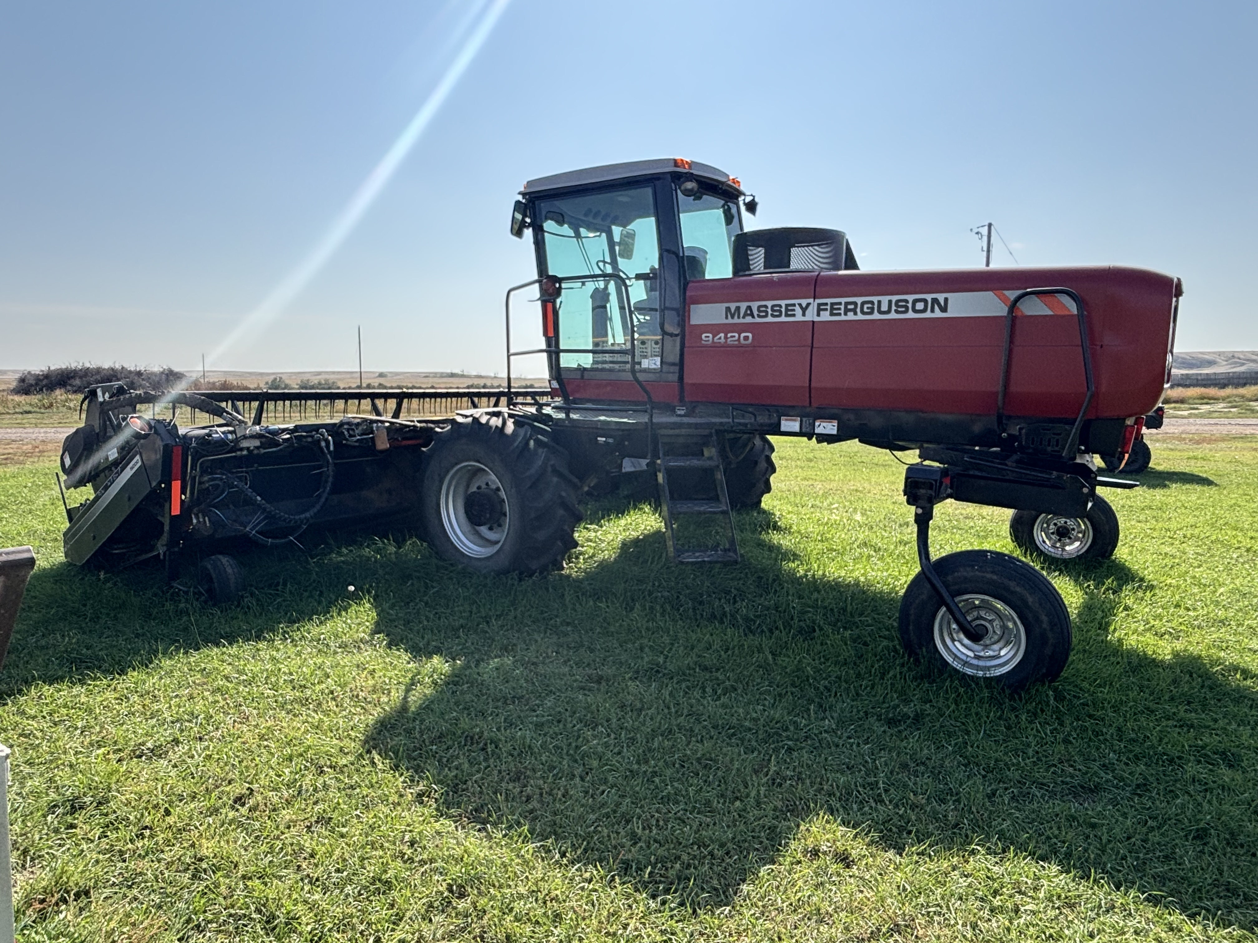 Massey Ferguson 9420 Windrower