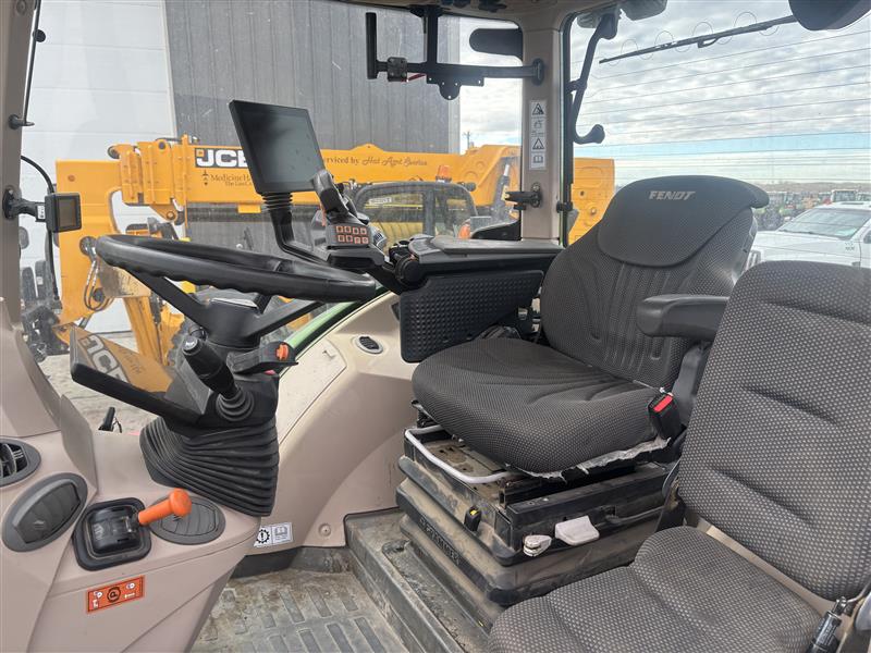 2021 Fendt 724 Gen6 Tractor