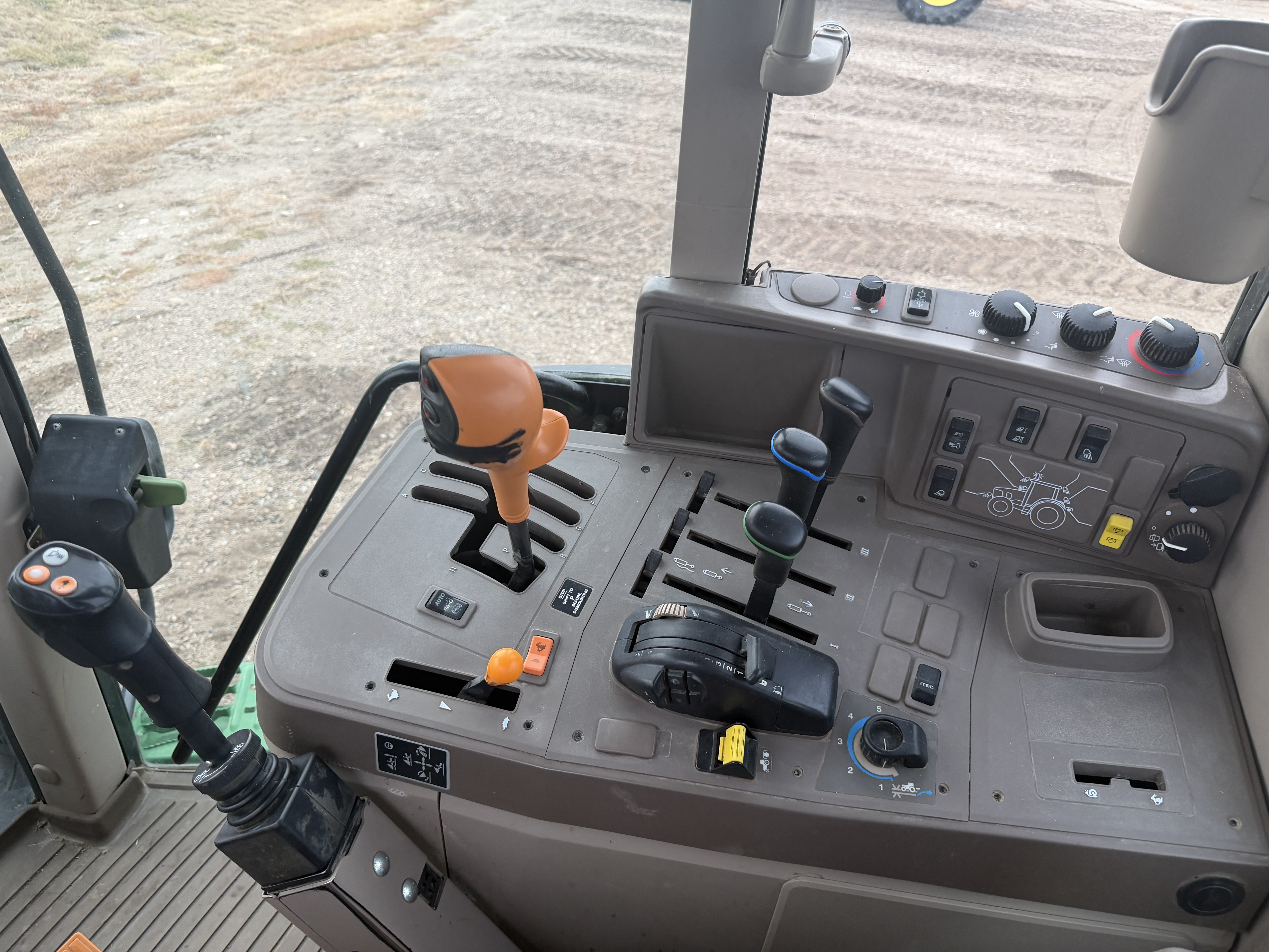 2013 John Deere 6150M Cab Tractor