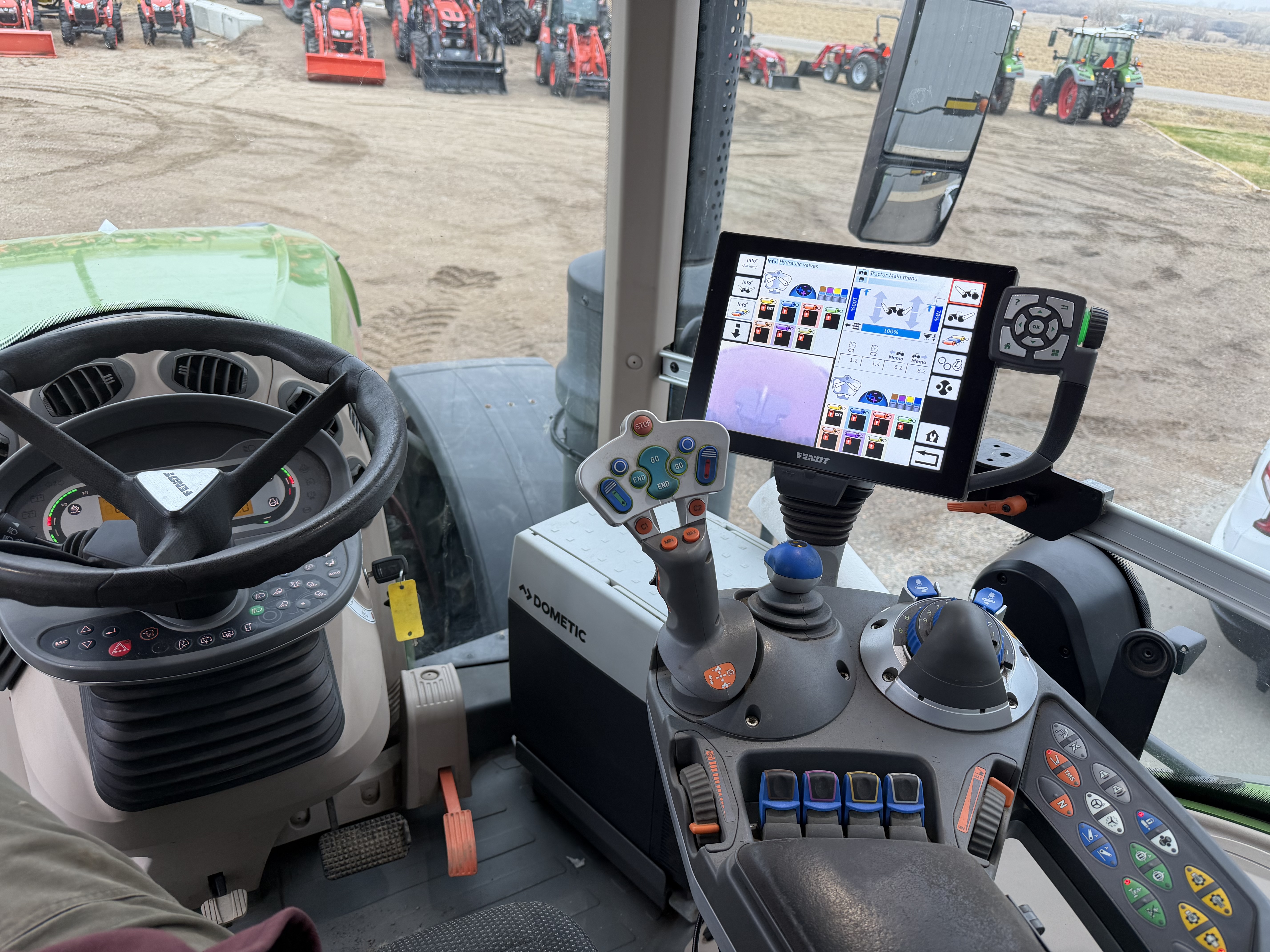 2021 Fendt 1042 Tractor