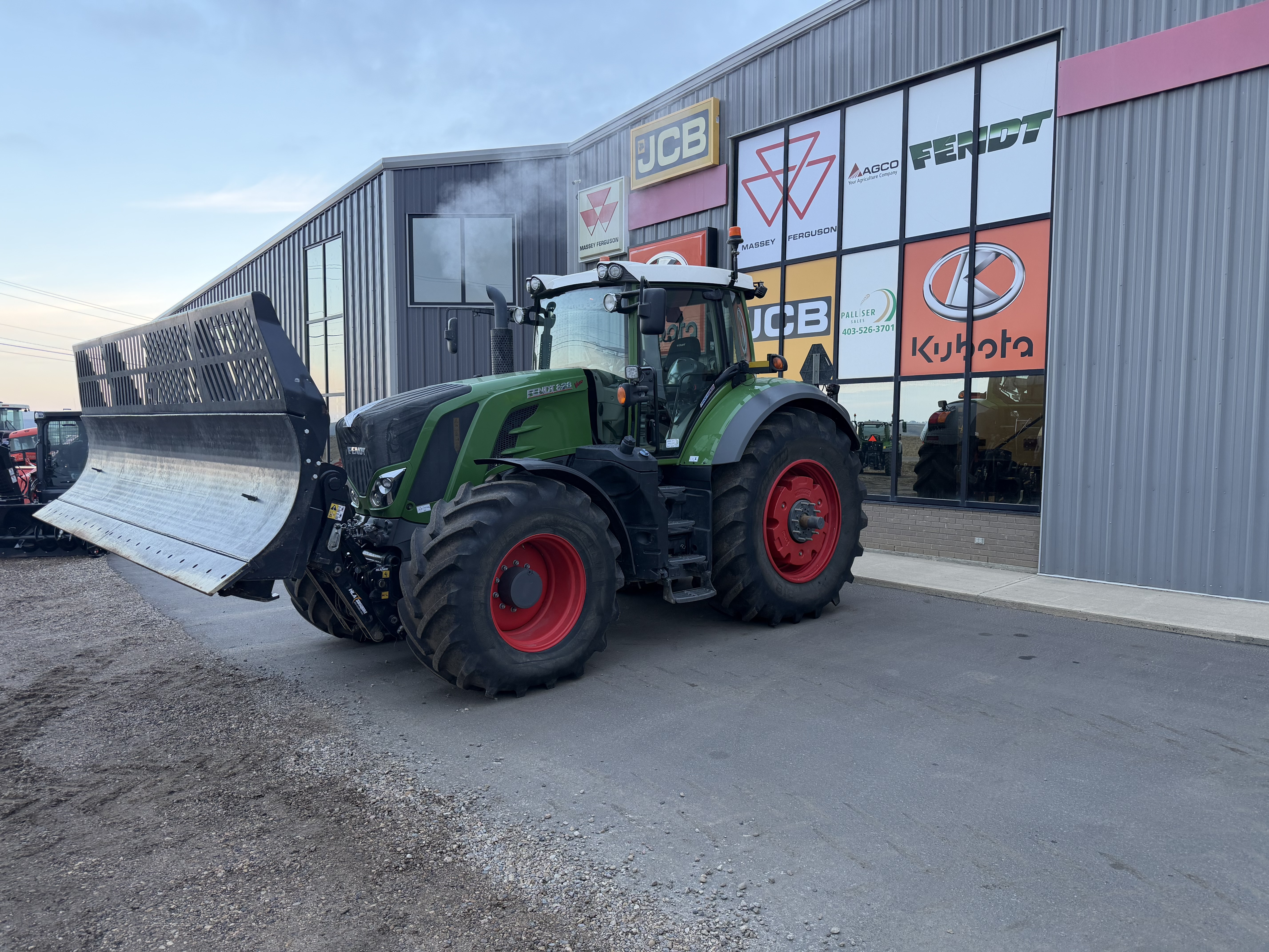 2023 Fendt 828S4 Tractor