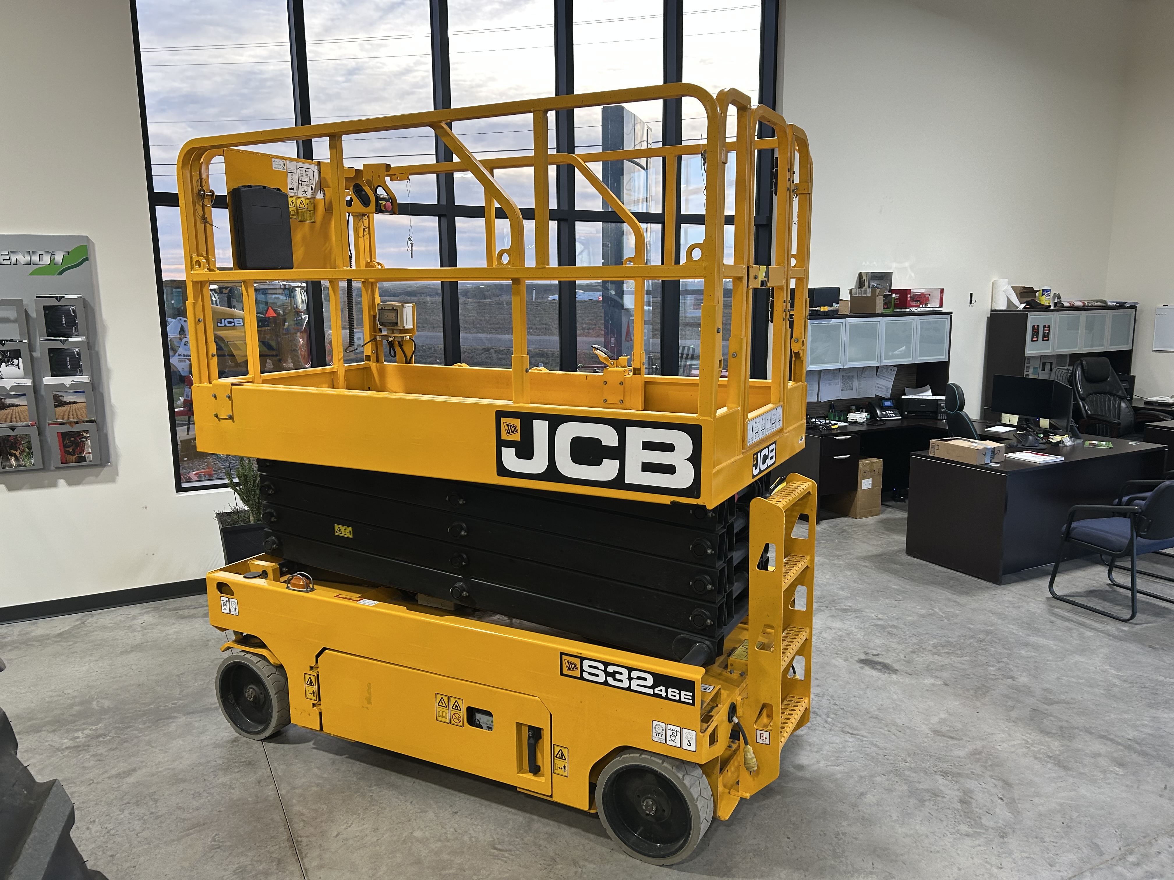 2023 JCB S3246E Scissor Lift