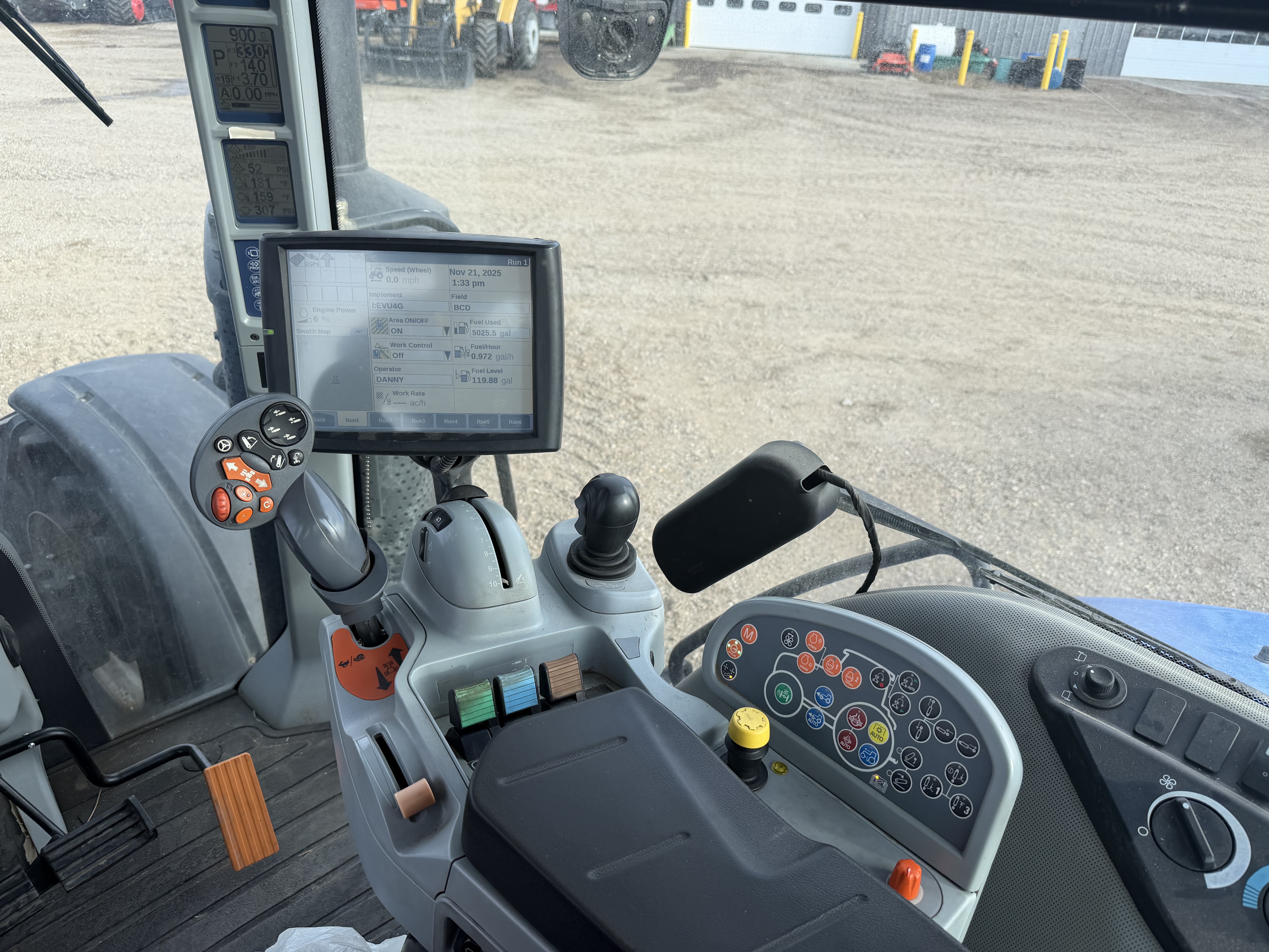 2015 New Holland T8.350 Tractor