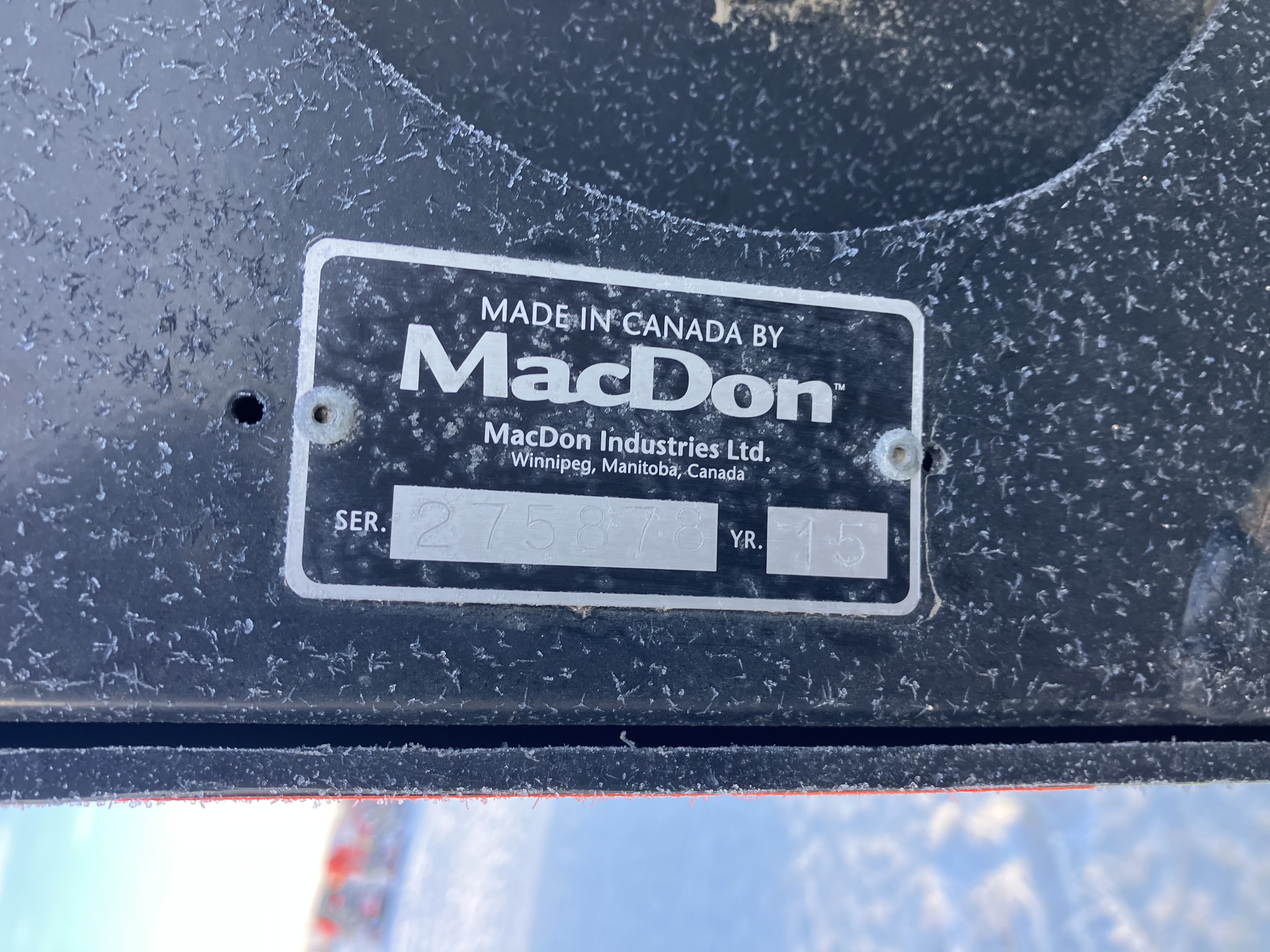 2015 MacDon FD-75D Header Combine