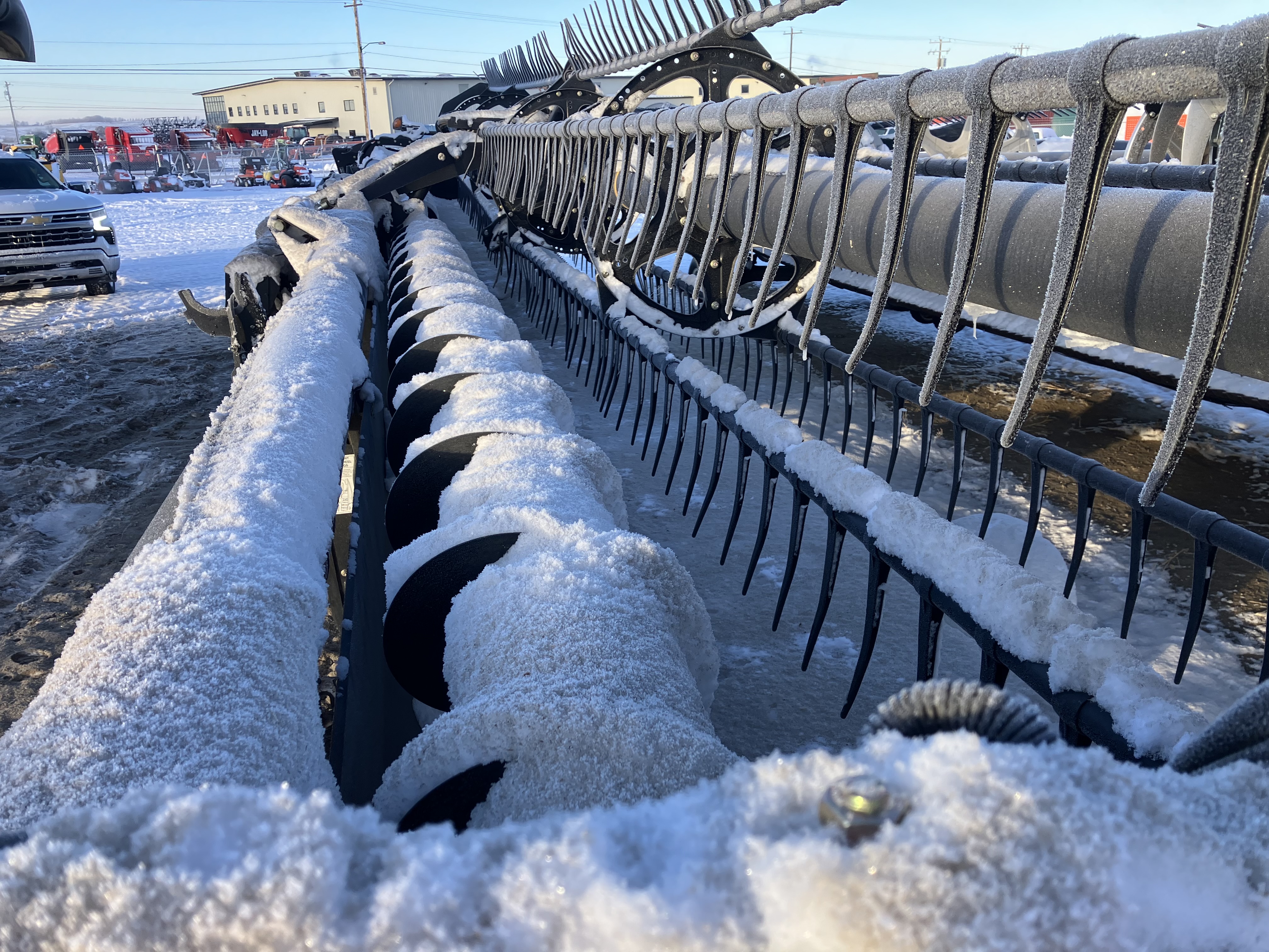 2015 MacDon FD-75D Header Combine