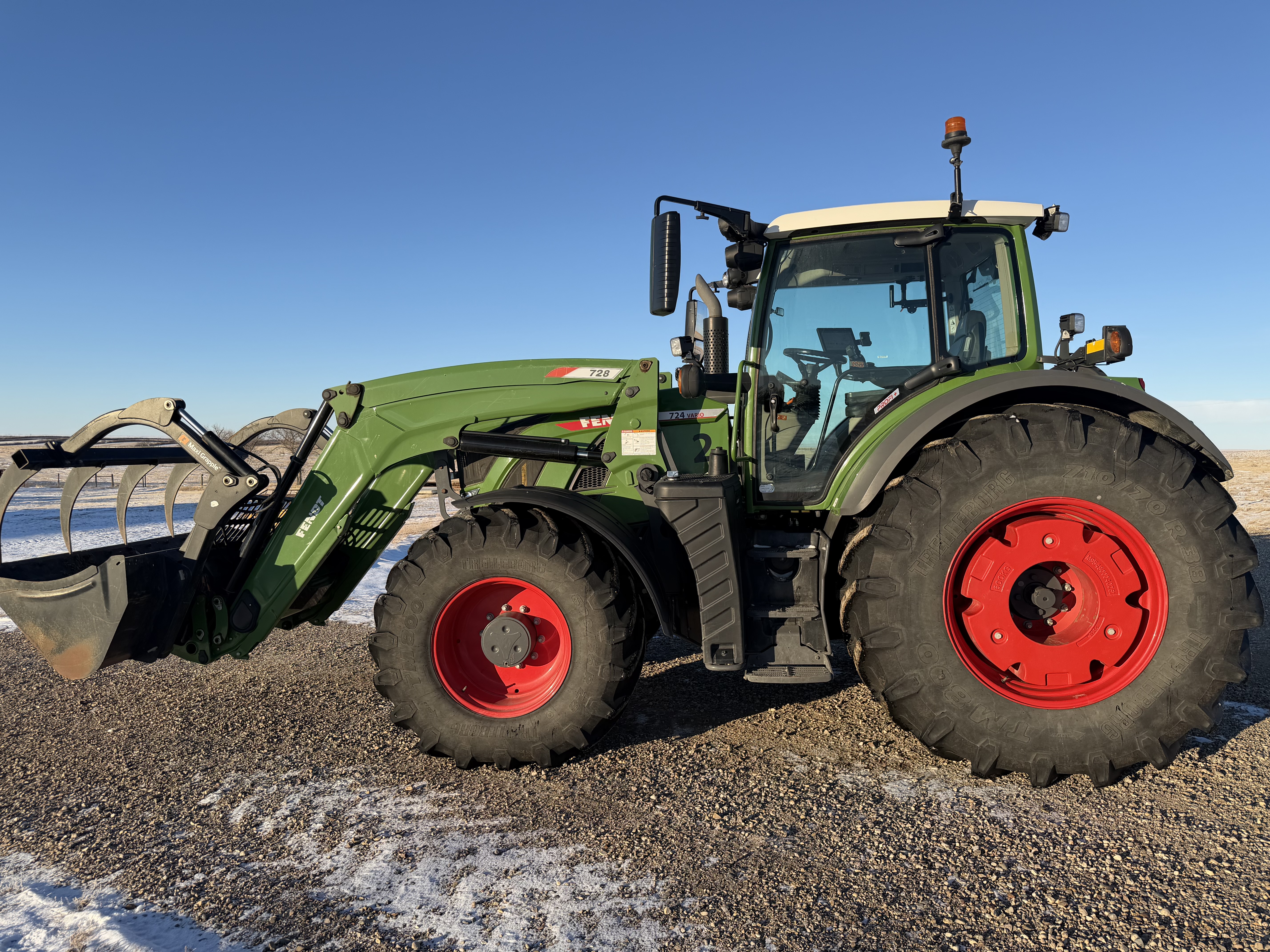 2022 Fendt 724 Gen6 Tractor