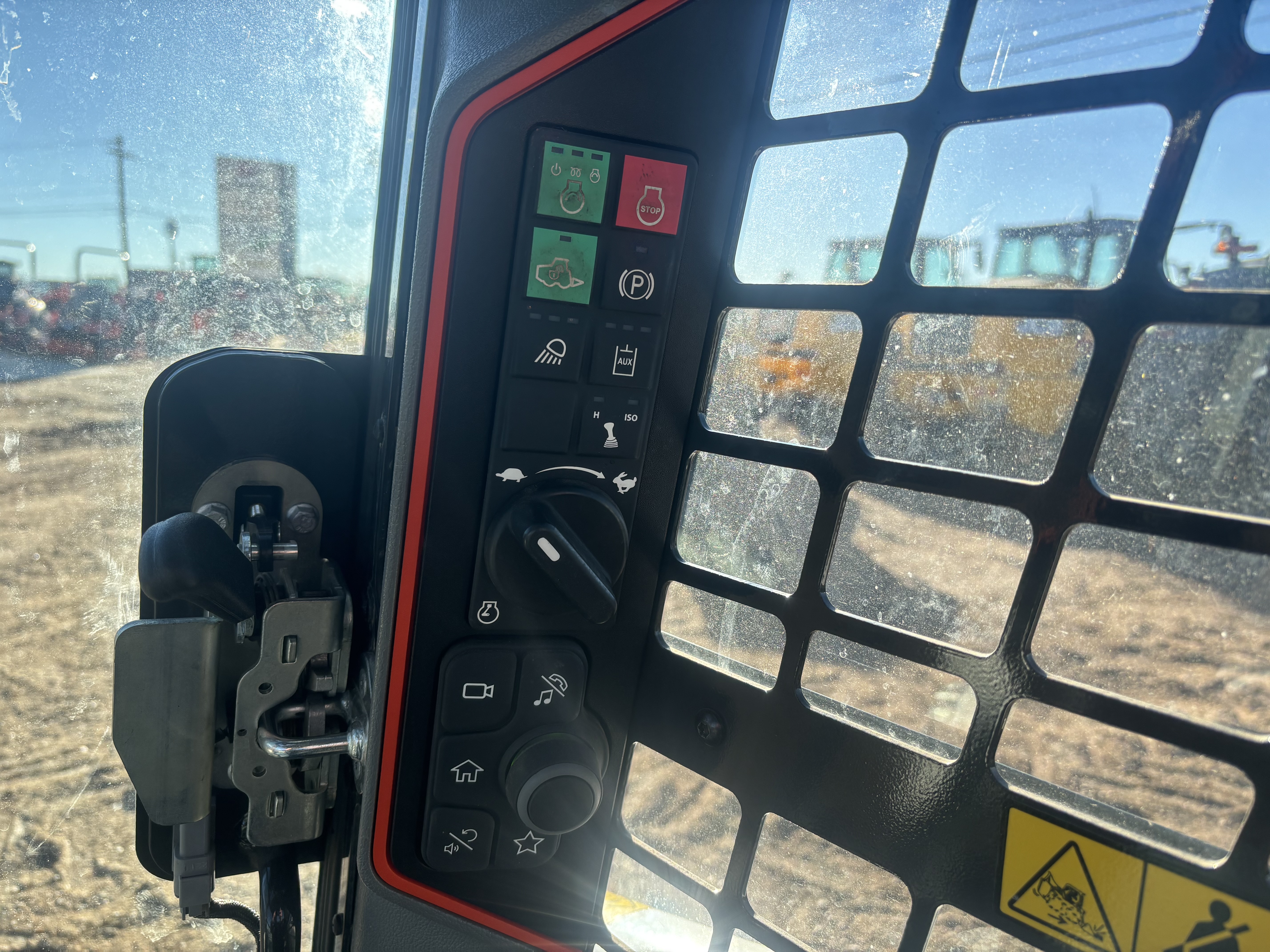 2022 Bobcat T66 Compact Track Loader