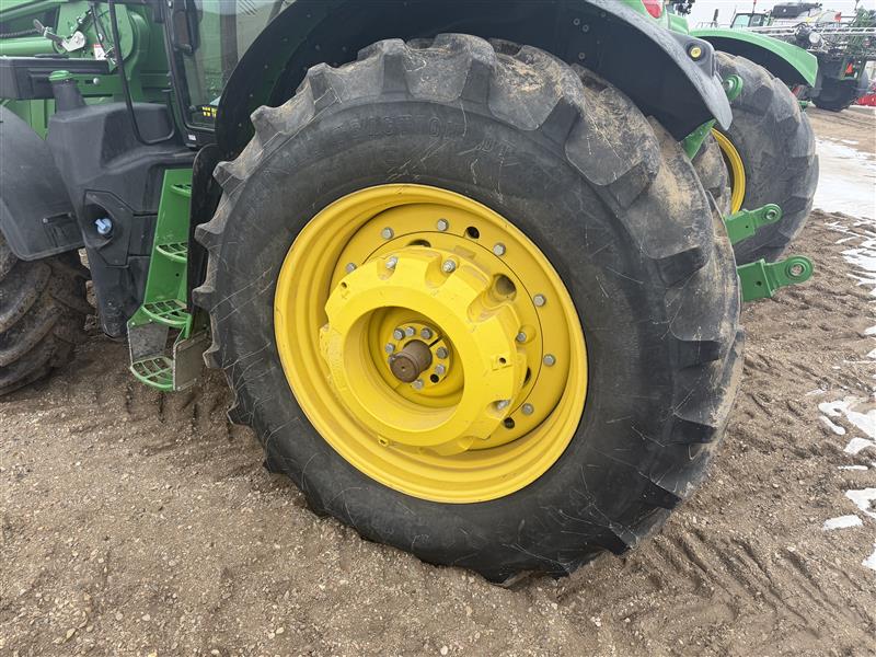 2019 John Deere 6175R Tractor