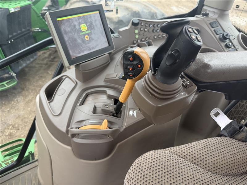 2019 John Deere 6175R Tractor