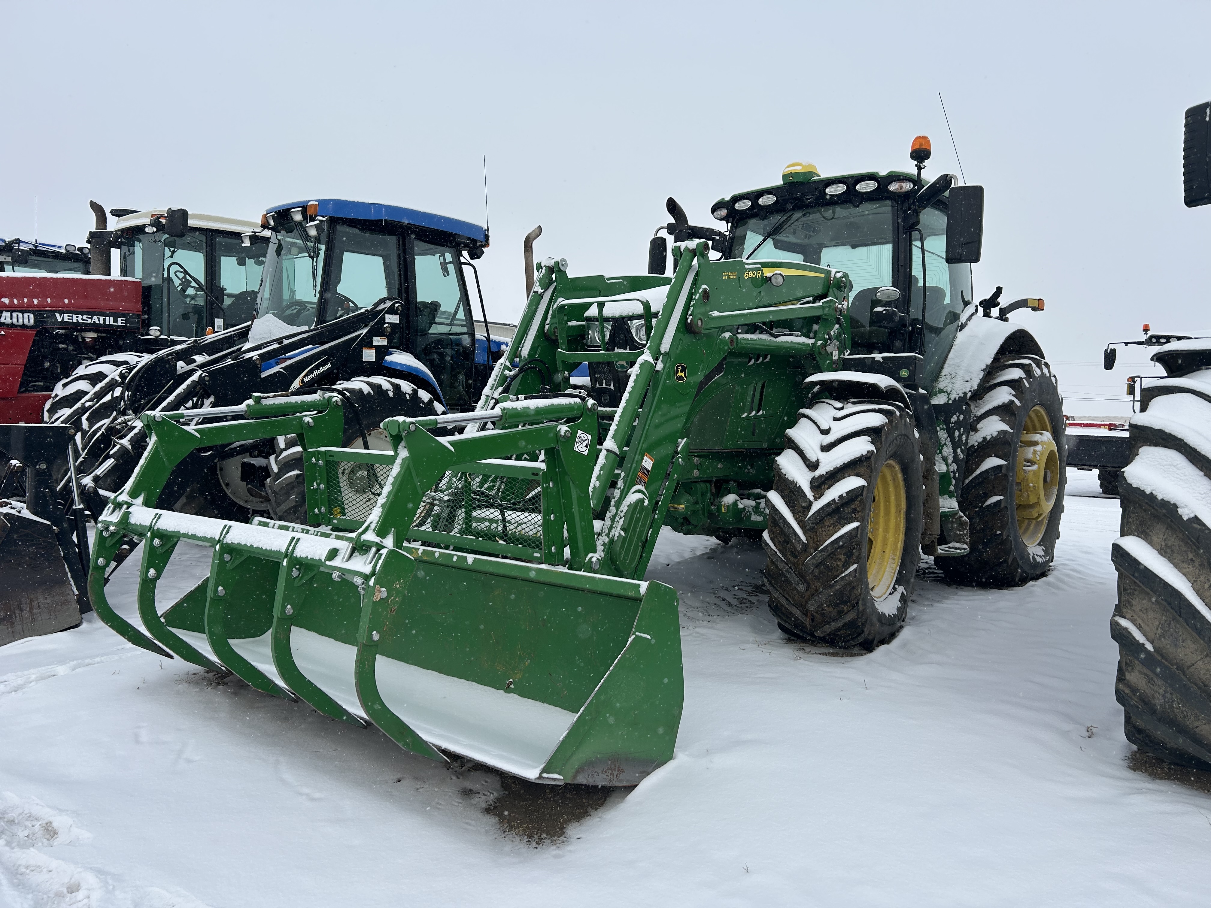 2019 John Deere 6175R Tractor