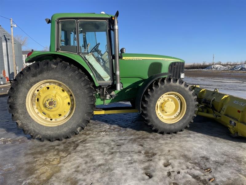 2006 John Deere 7320 Cab Tractor