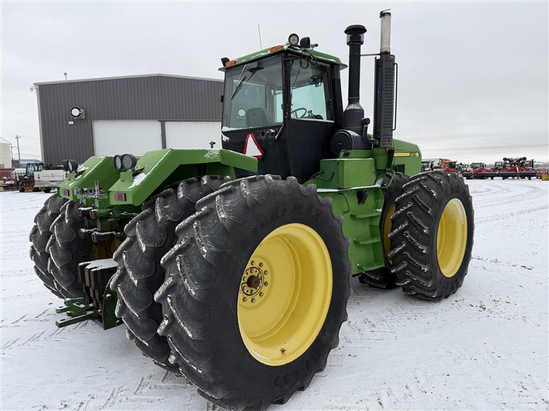 1990 John Deere 8760 Tractor