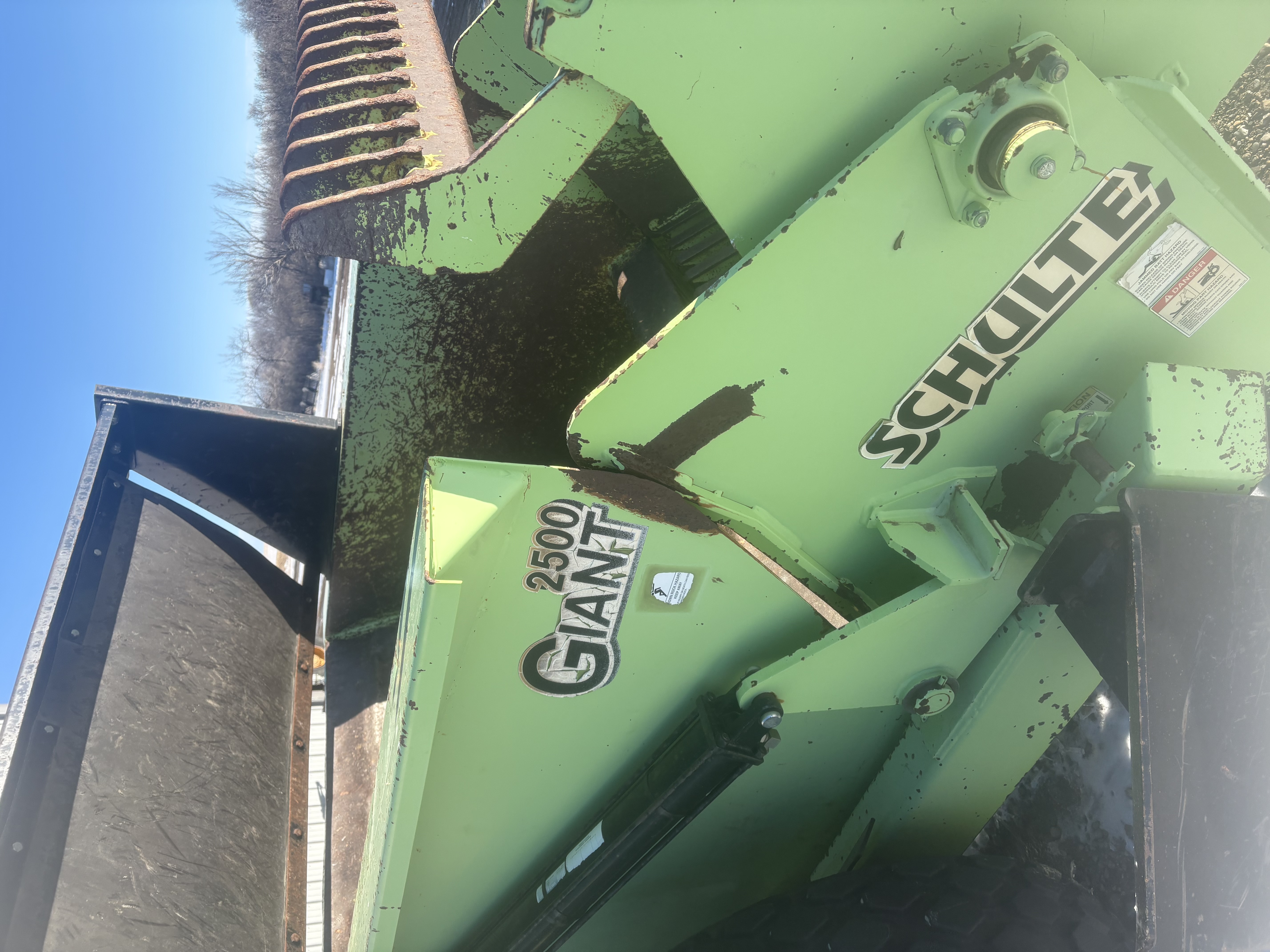 Schulte 2500 Rock Picker