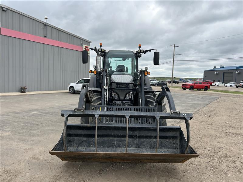 2022 Fendt 724 Gen7 Tractor