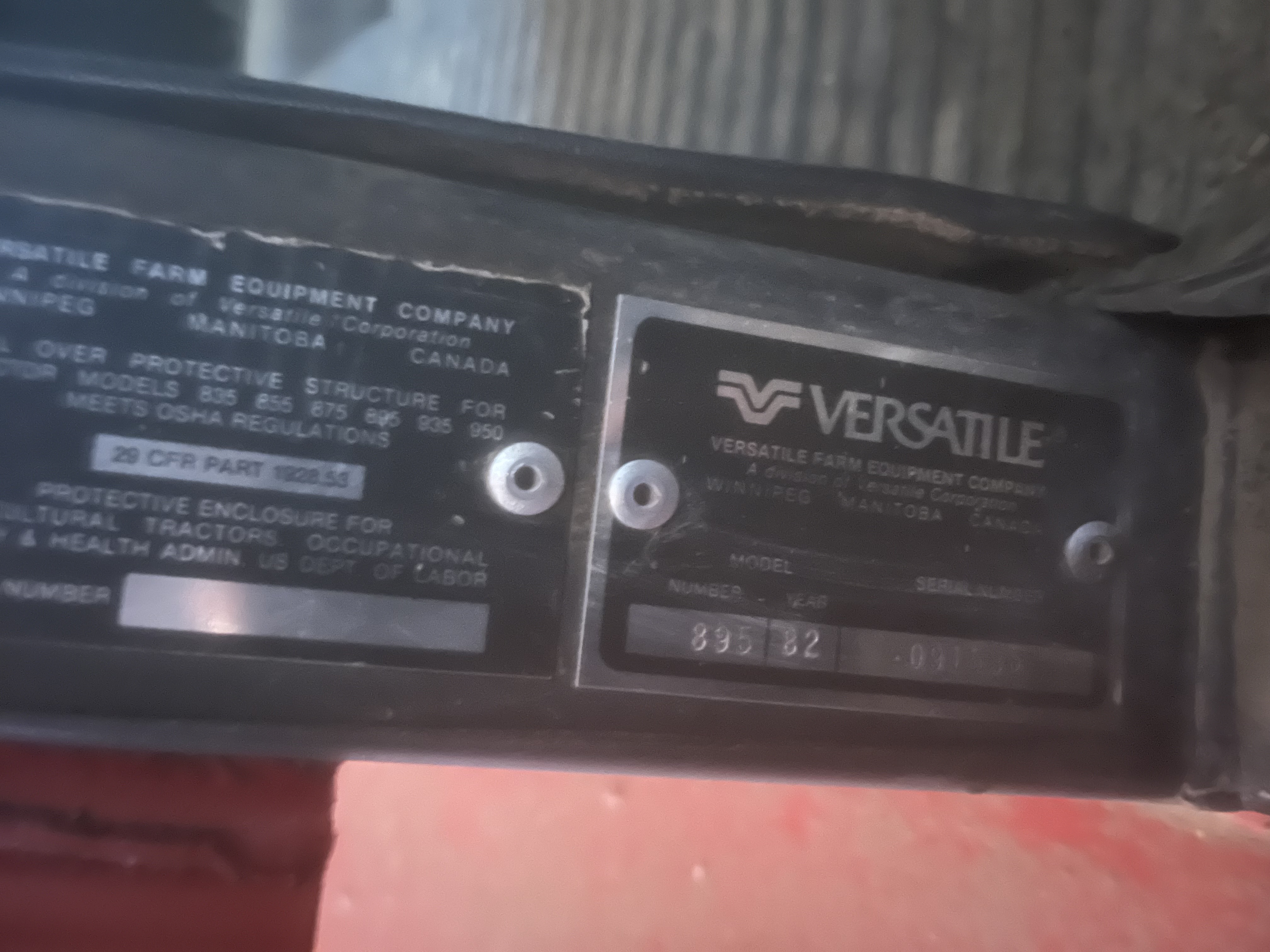 1982 Versatile 895 Tractor