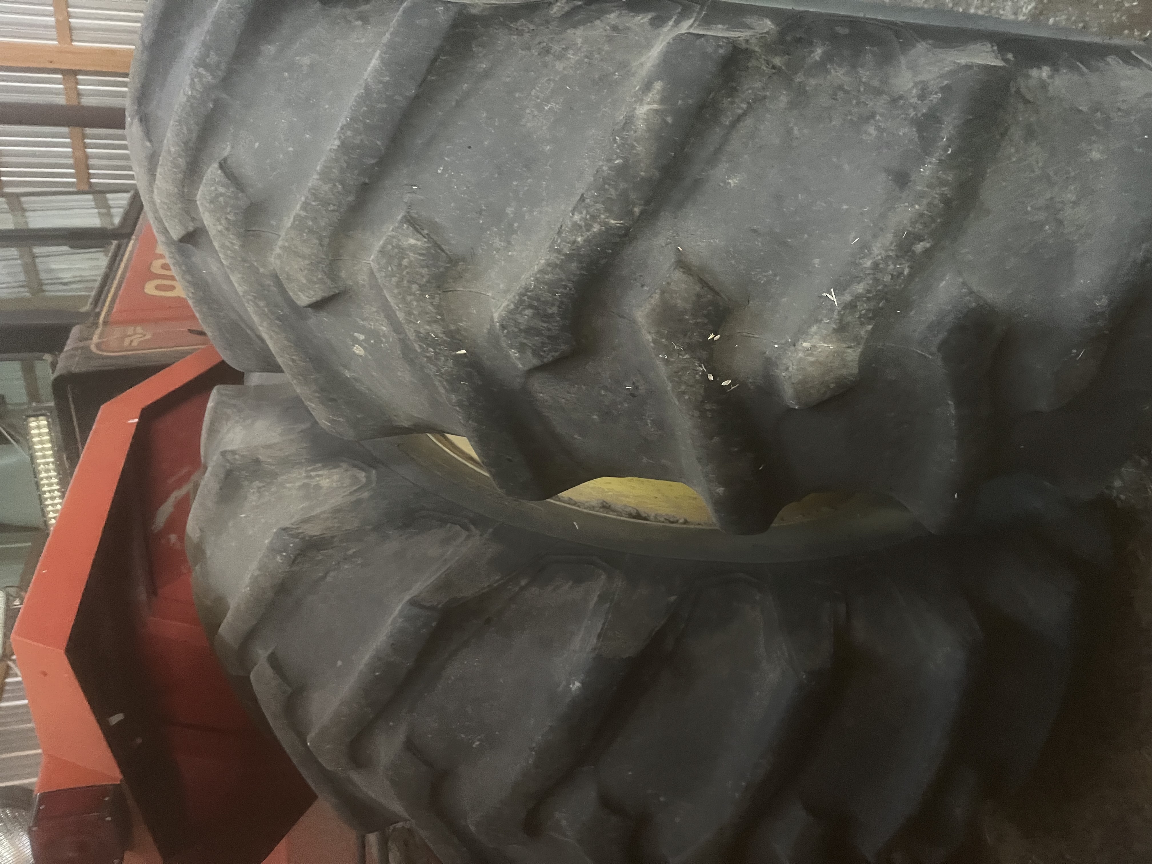 1982 Versatile 895 Tractor