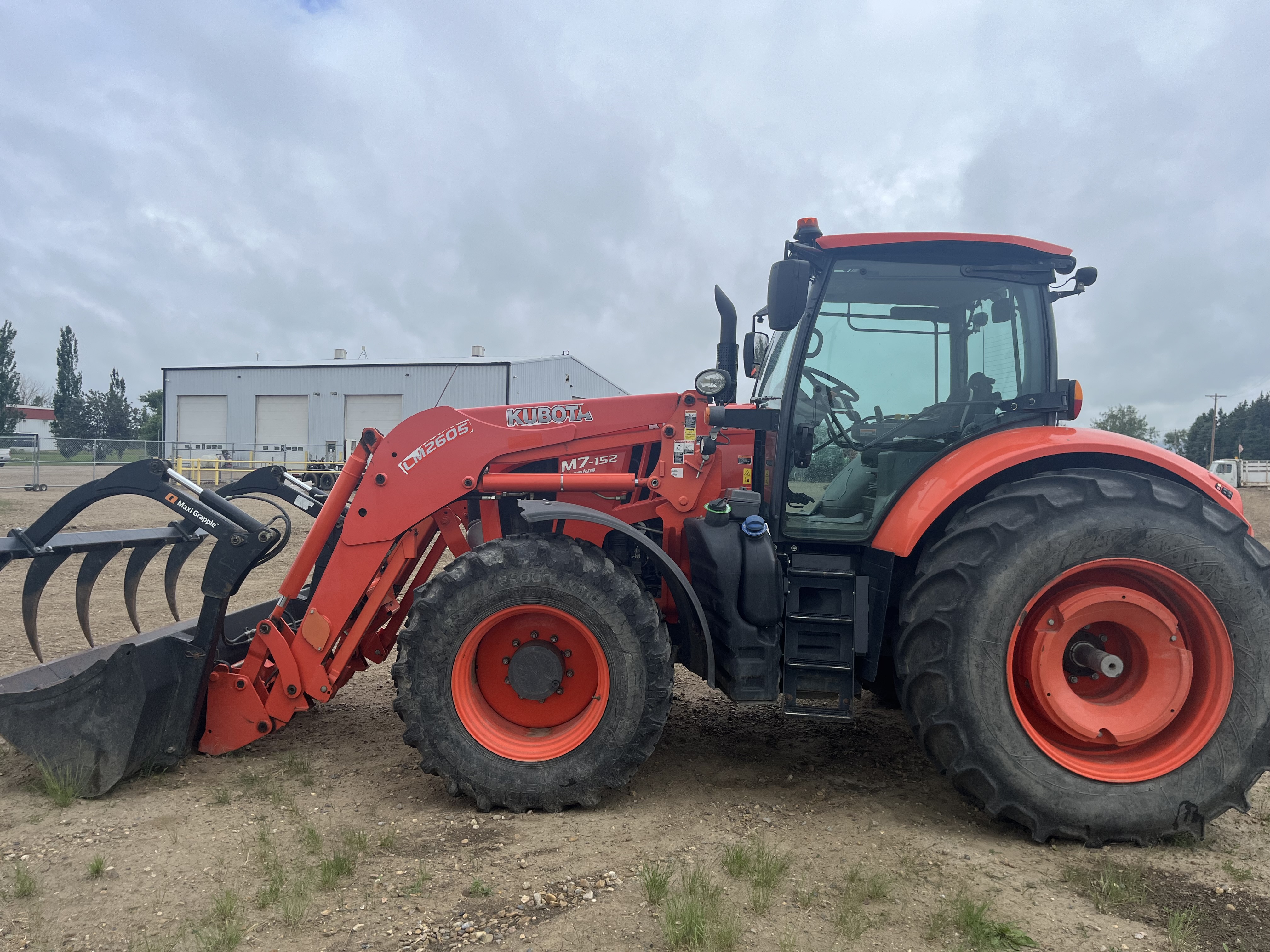 2019 Kubota M7-152 Tractor