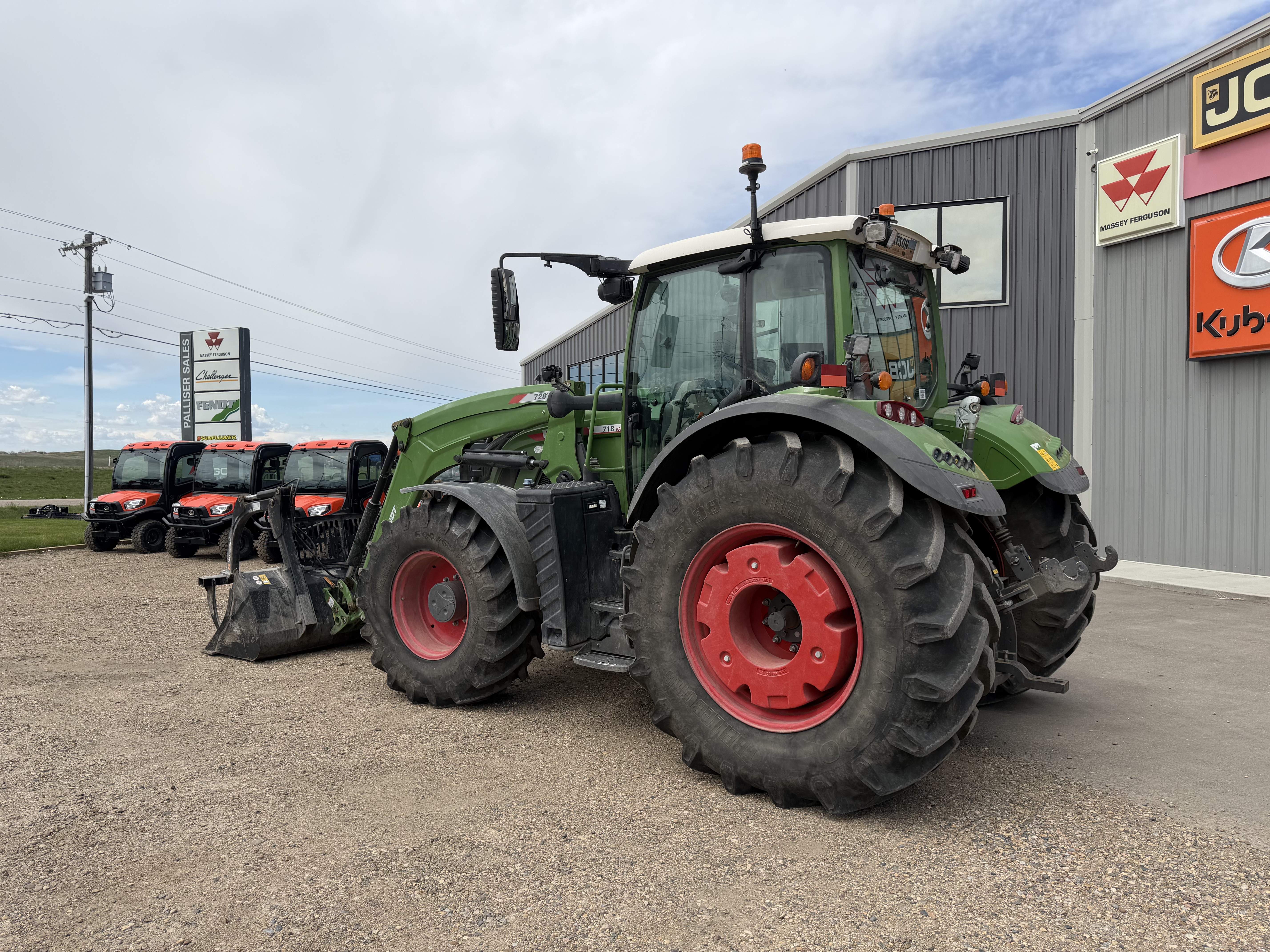 2022 Fendt 718 Gen6 Tractor