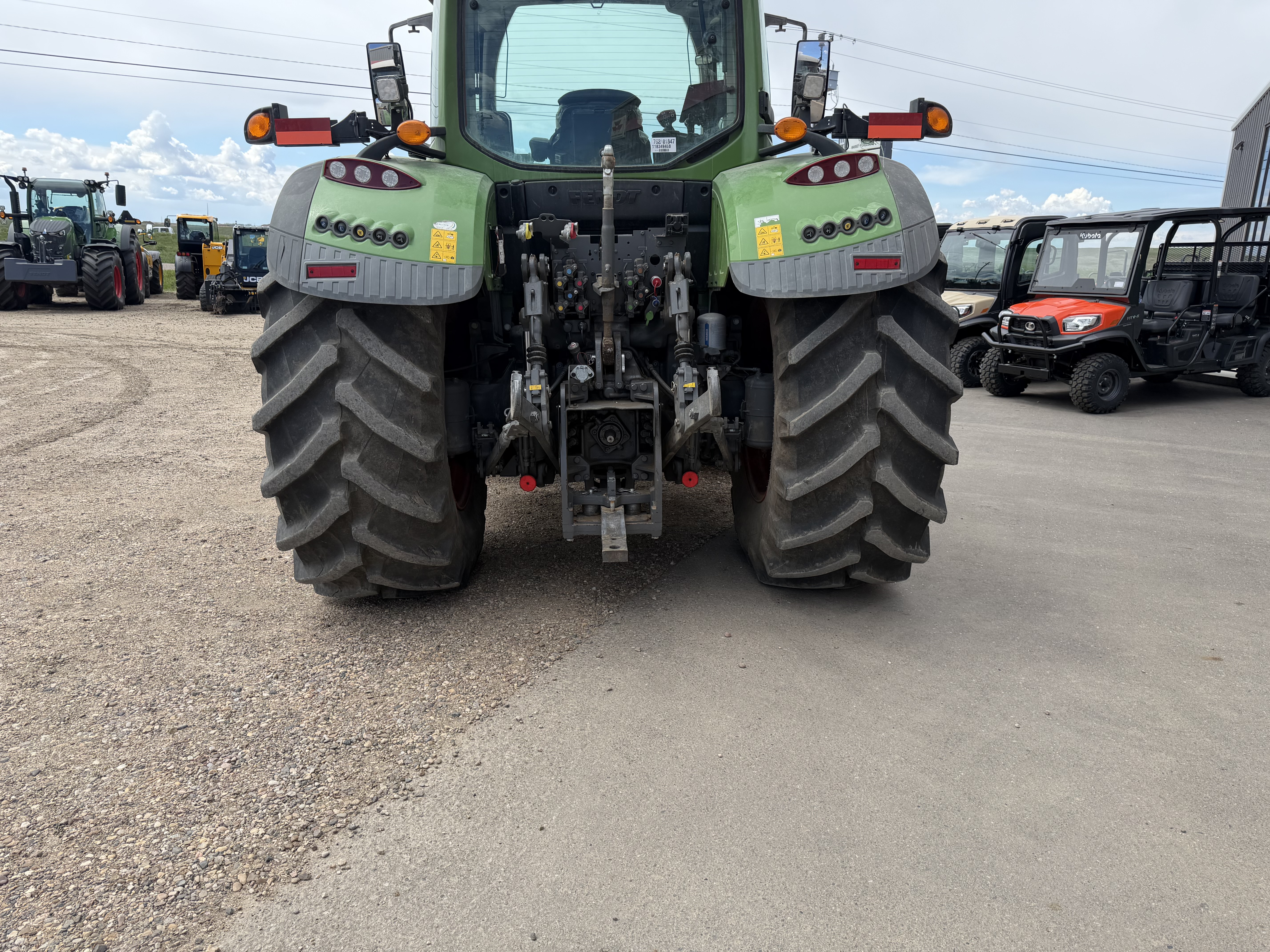 2022 Fendt 718 Gen6 Tractor