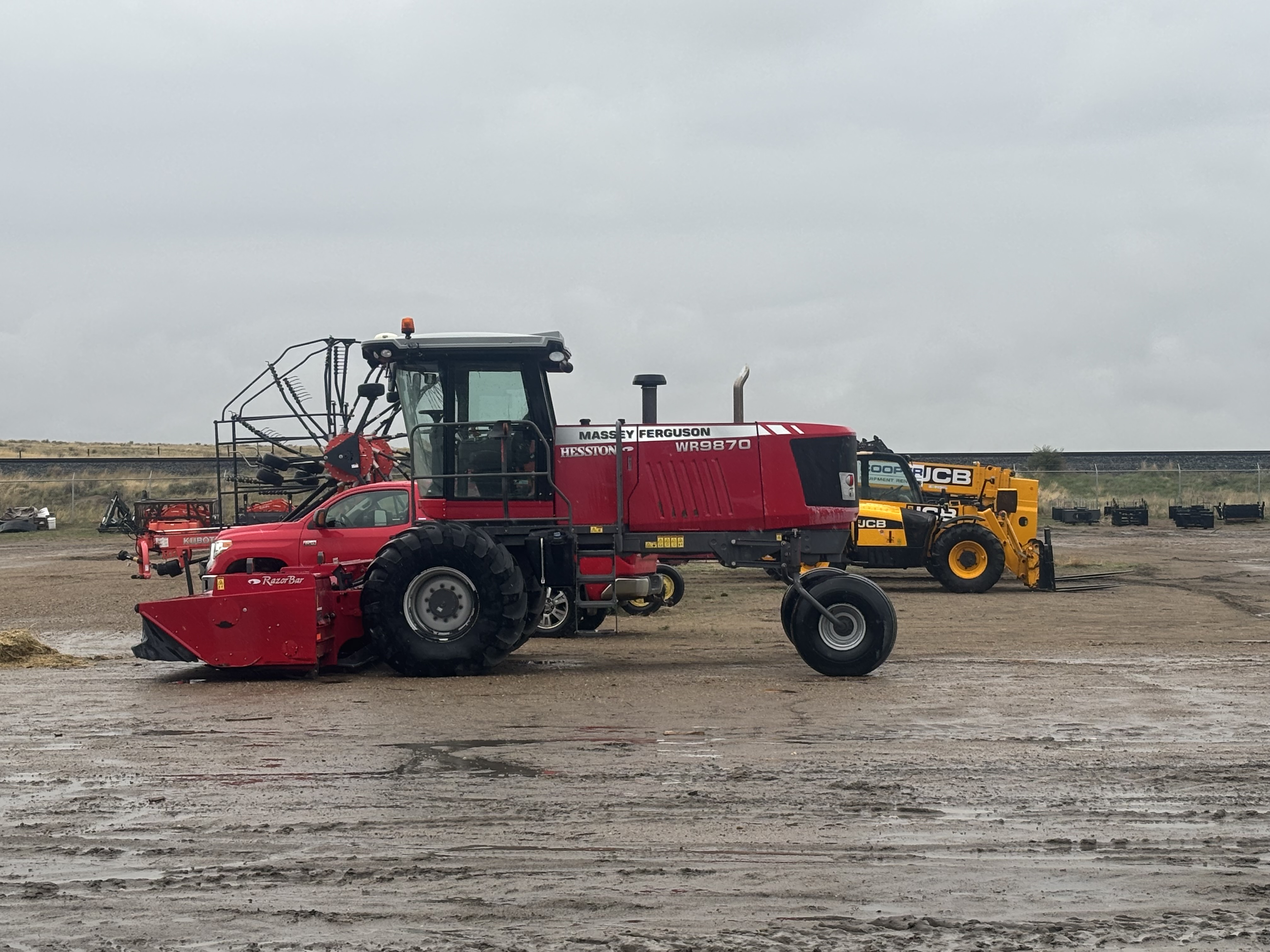 2015 Massey Ferguson WR9870 Windrower