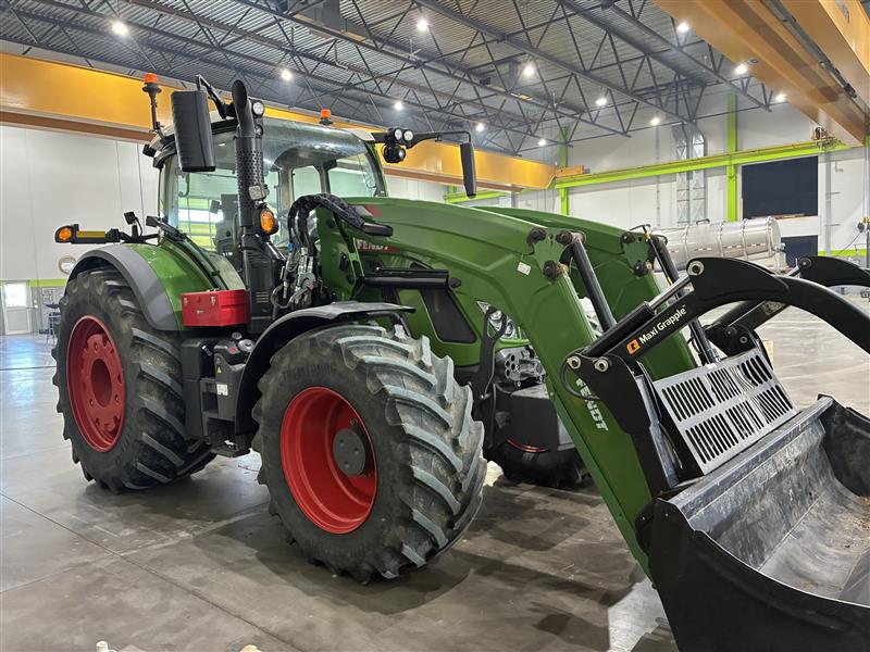 2025 Fendt 724 Gen6 Tractor