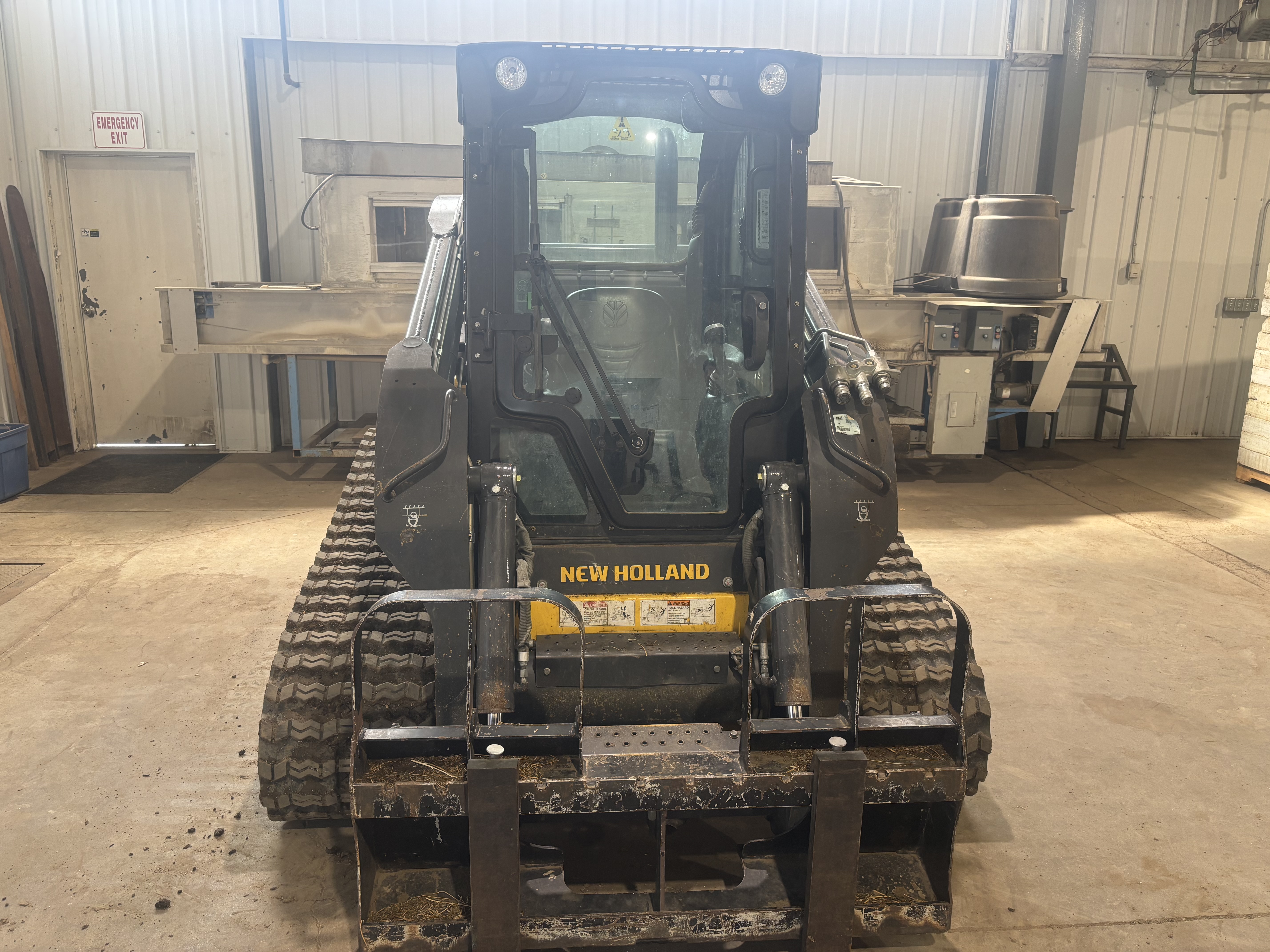 2011 New Holland C232 Compact Track Loader
