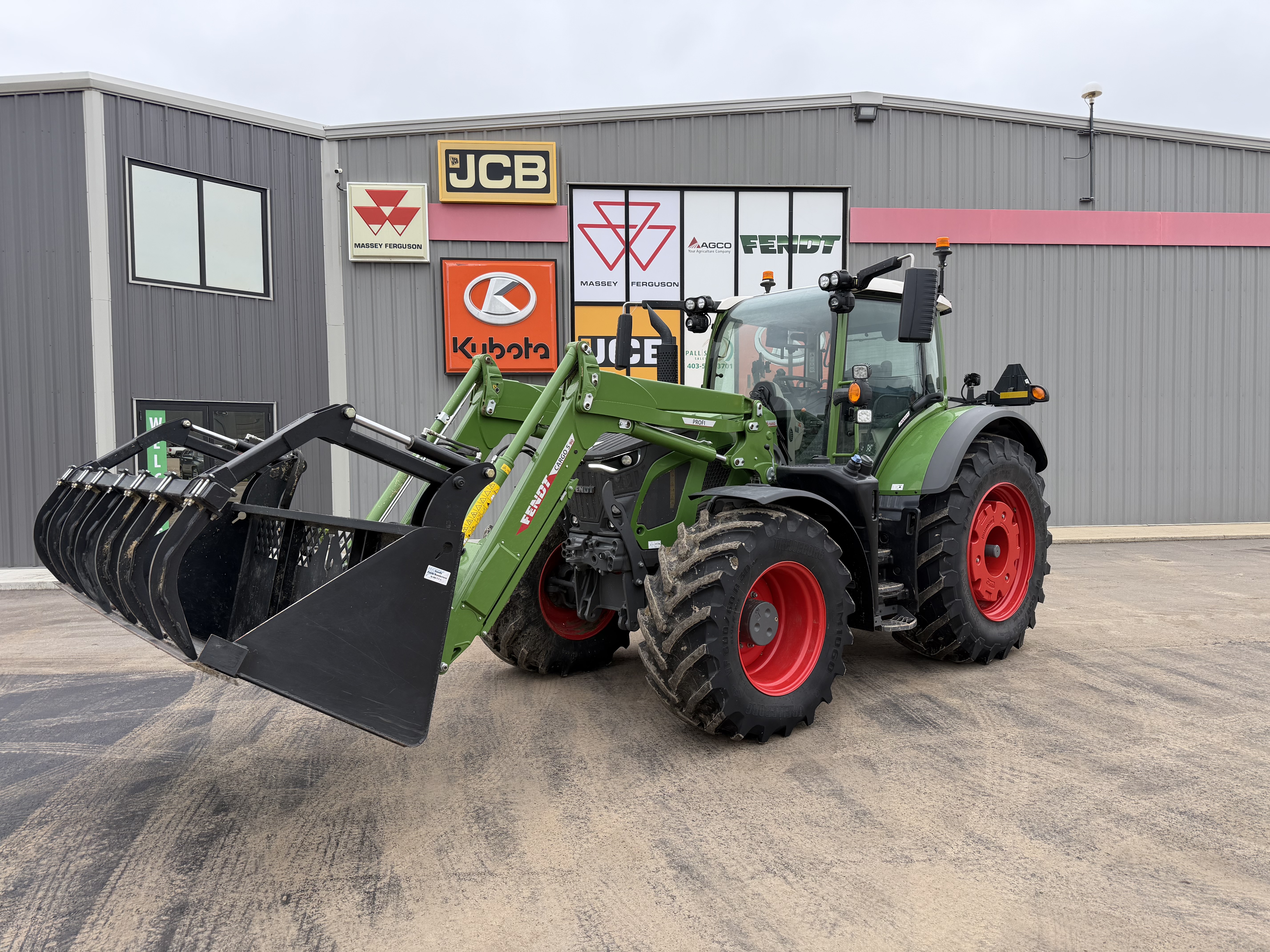 2025 Fendt 616 Tractor