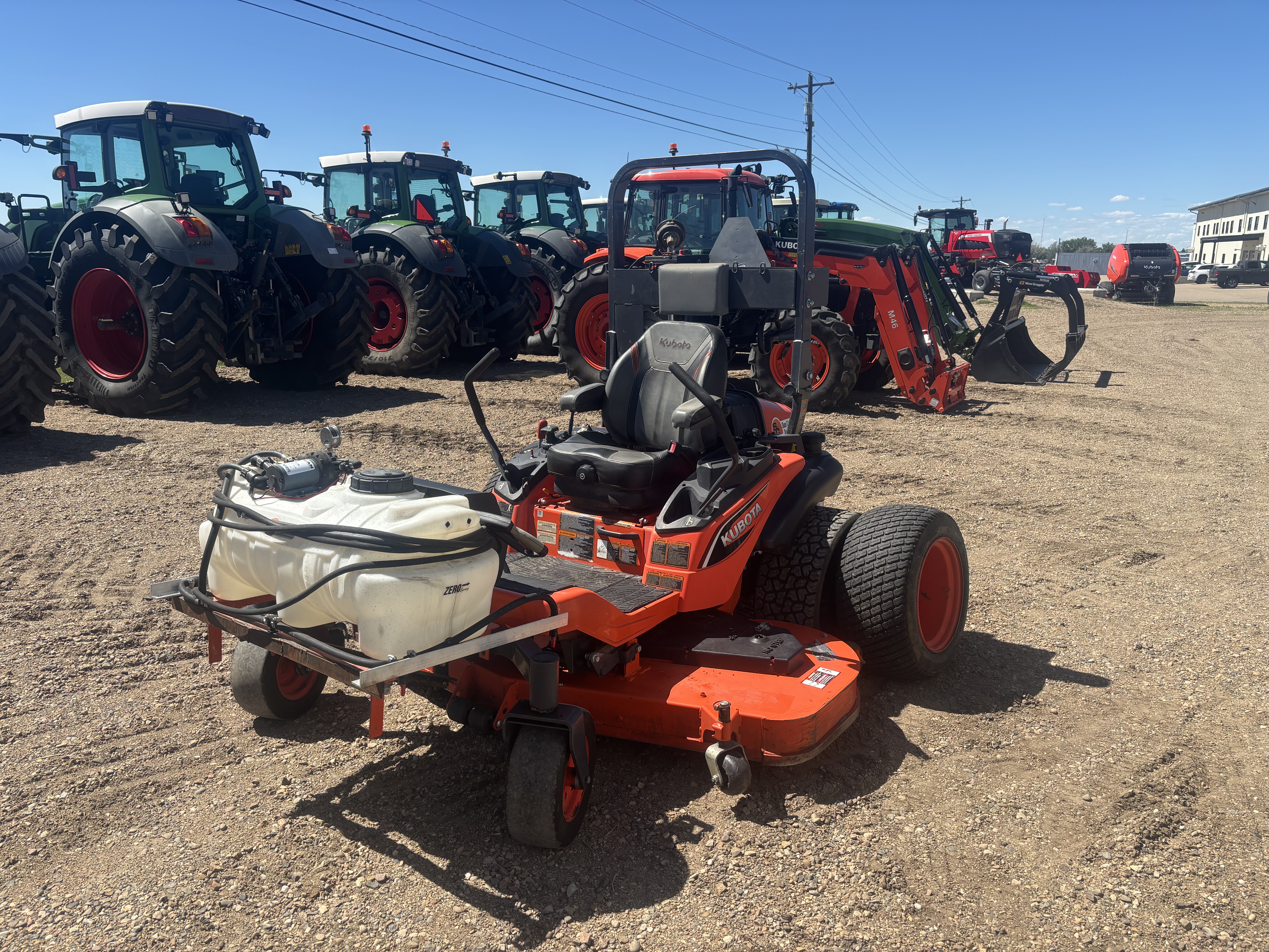 2020 Kubota ZD1211 Mower/Zero Turn