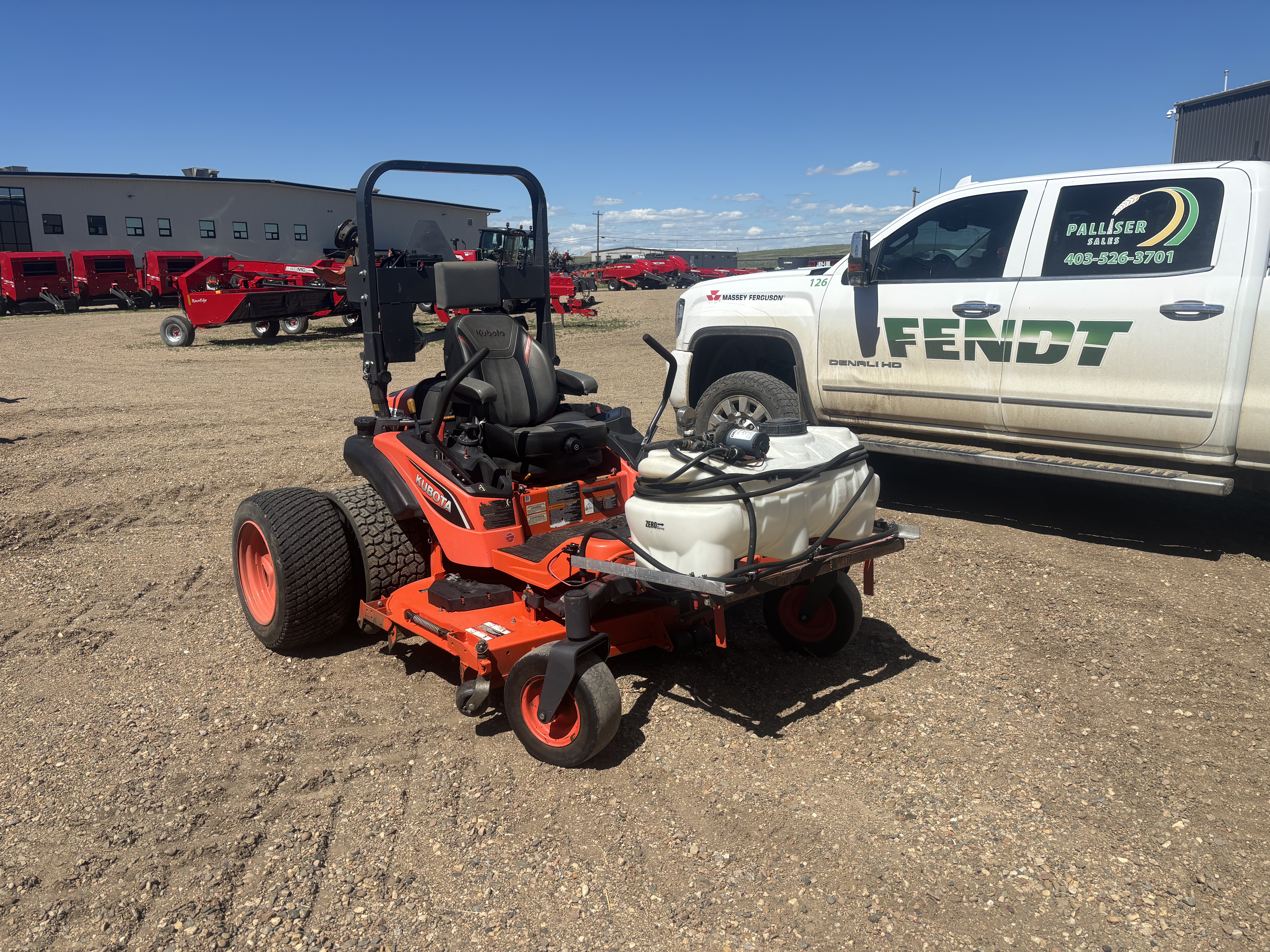 2020 Kubota ZD1211 Mower/Zero Turn