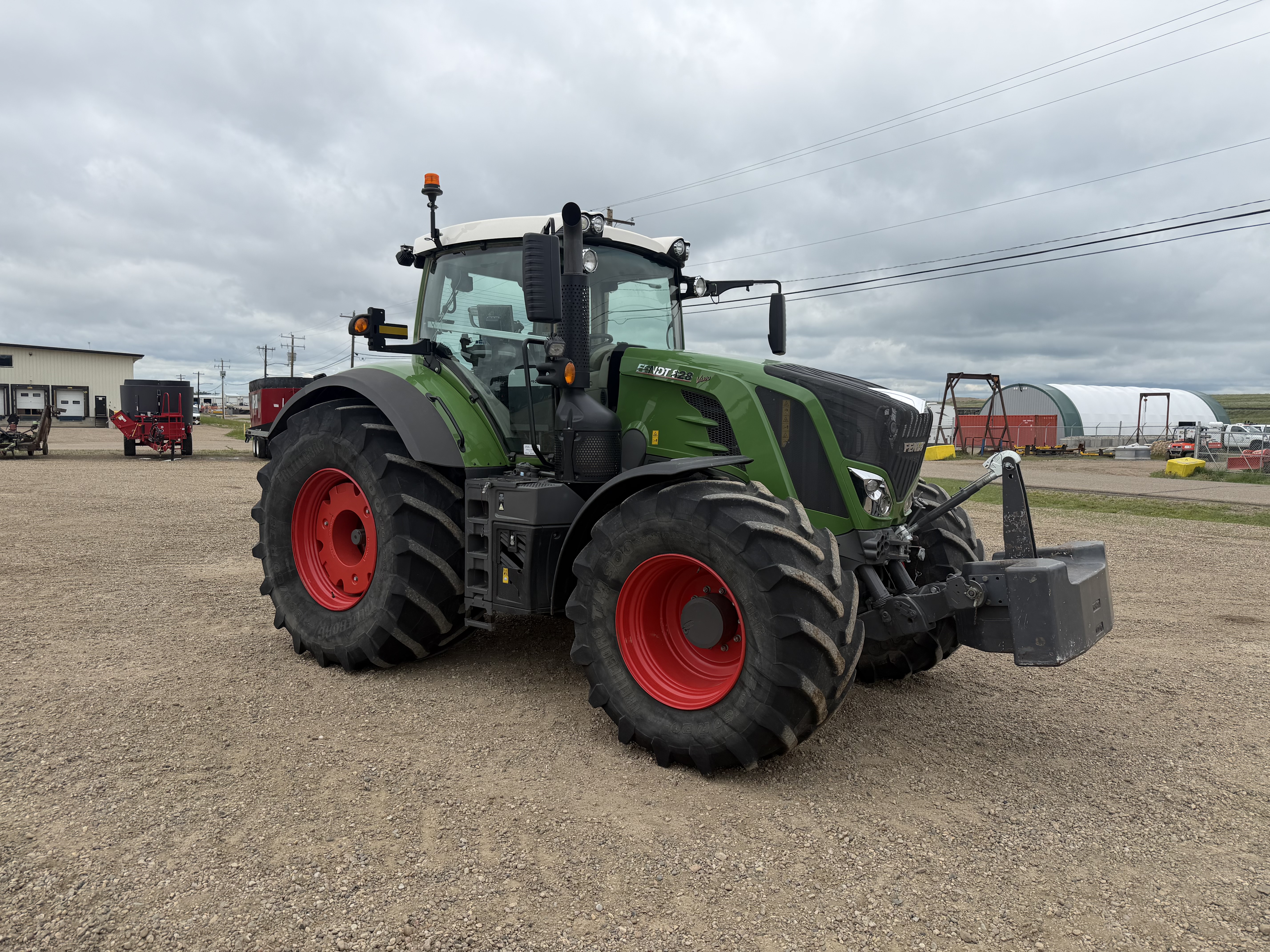 2021 Fendt 828 Tractor