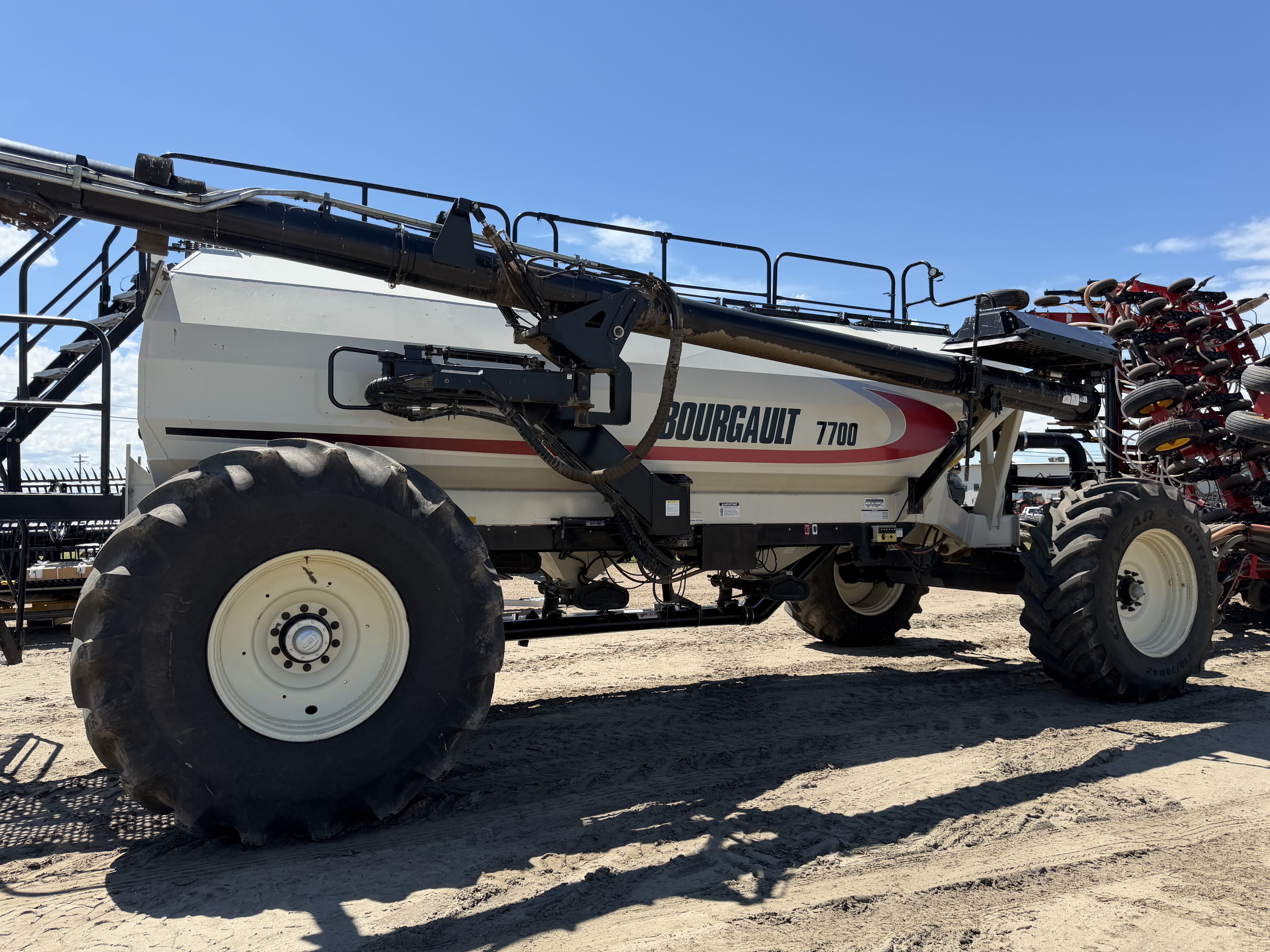 2013 Bourgault 3320 Air Drill
