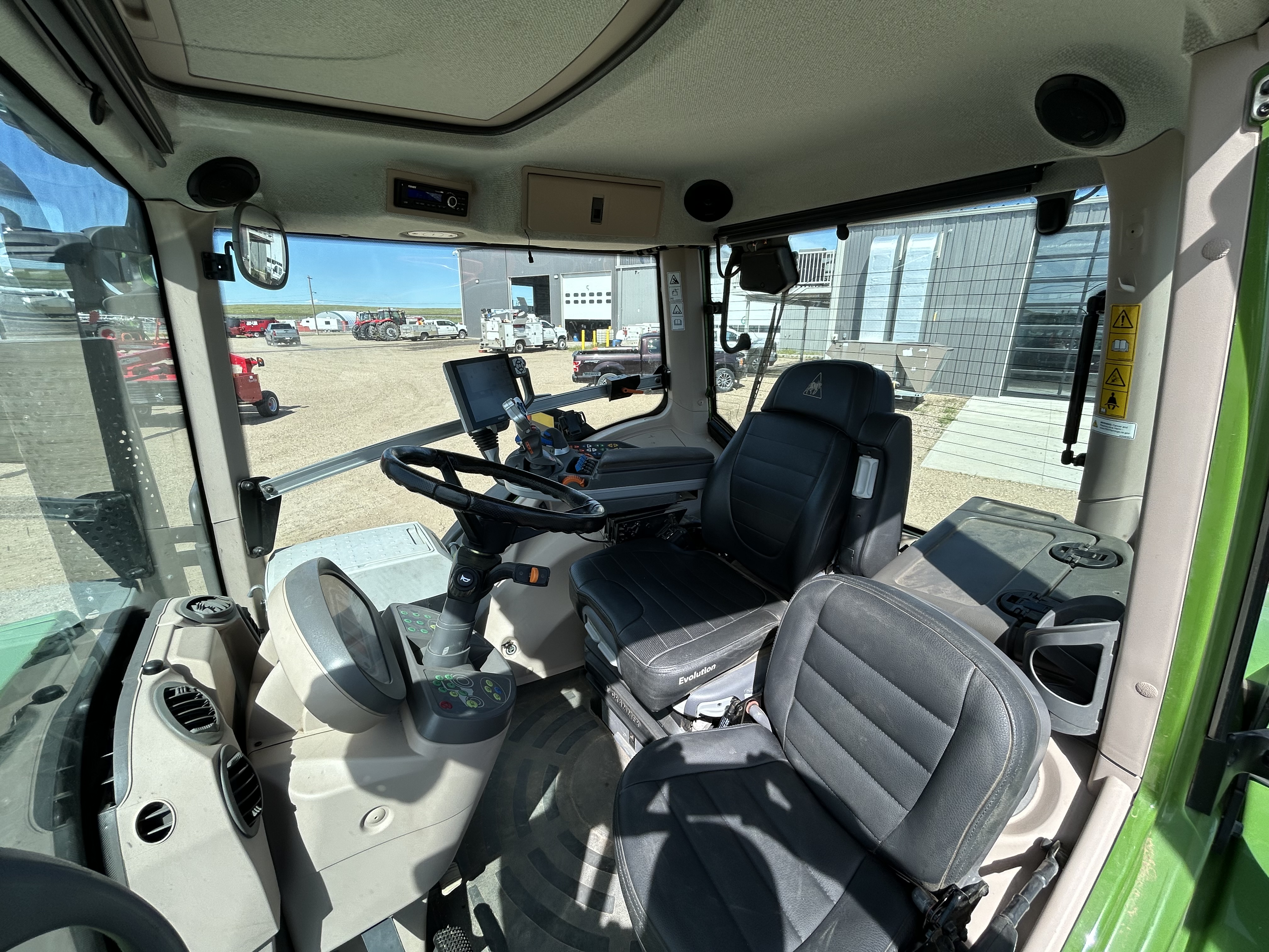 2023 Fendt 828S4 Tractor