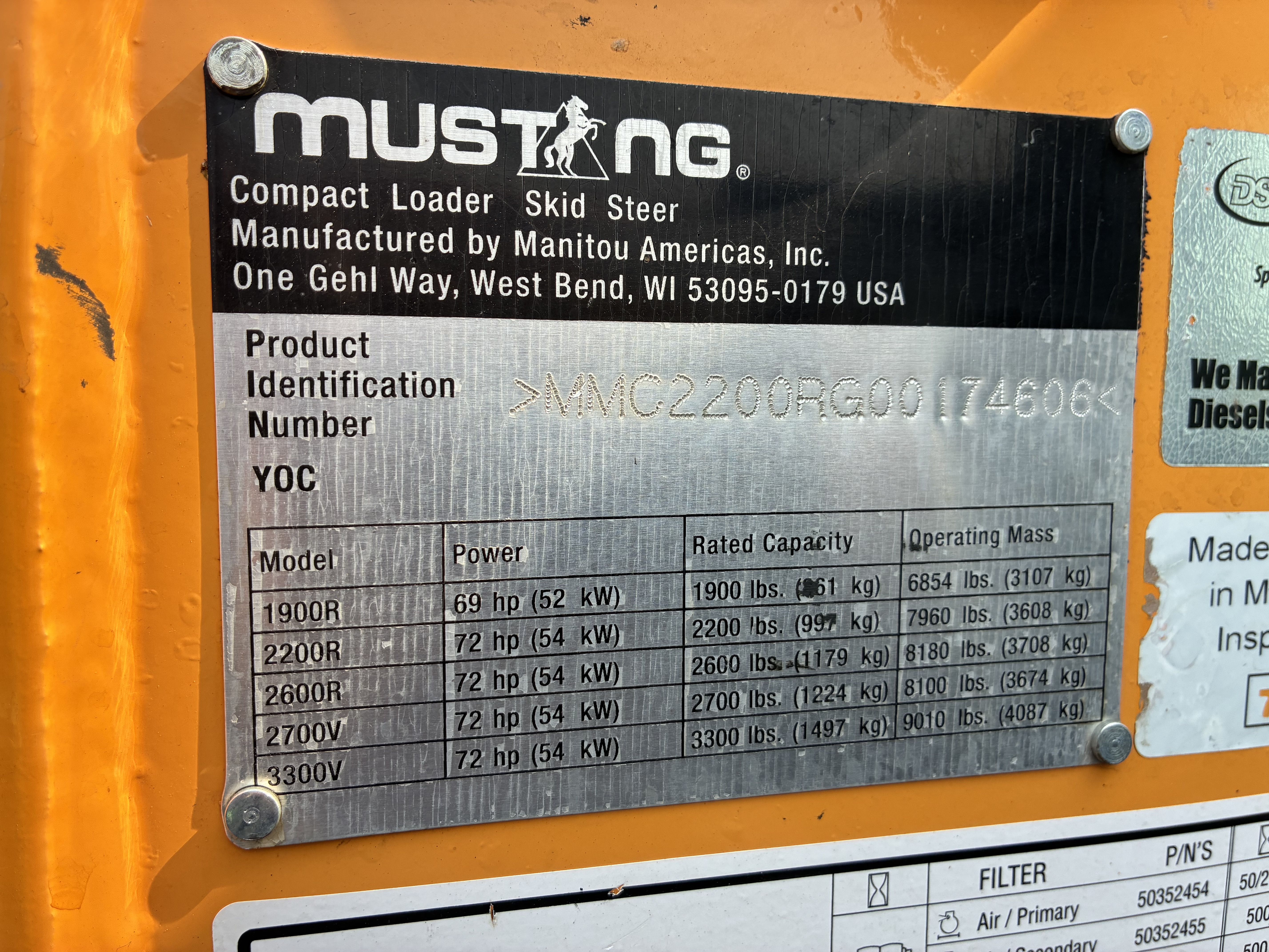 2014 Mustang Mfg. 2200R Skid Steer Loader