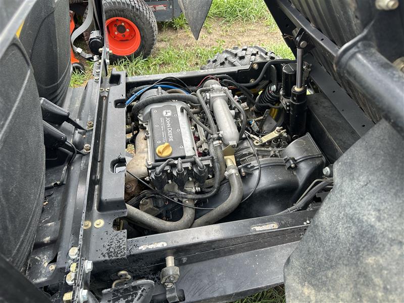 2013 John Deere XUV 825i Utility Vehicle
