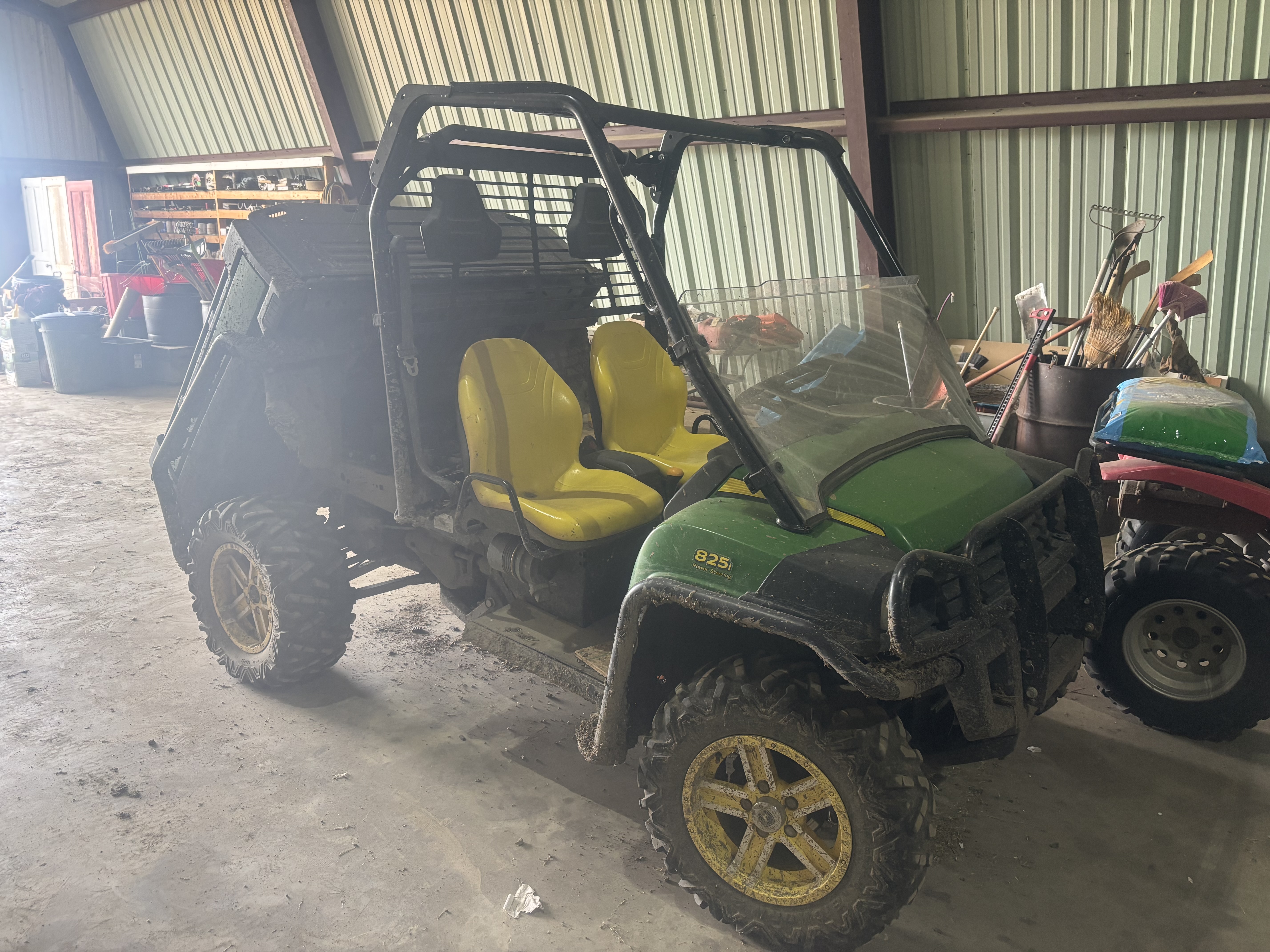 2013 John Deere XUV 825i Utility Vehicle