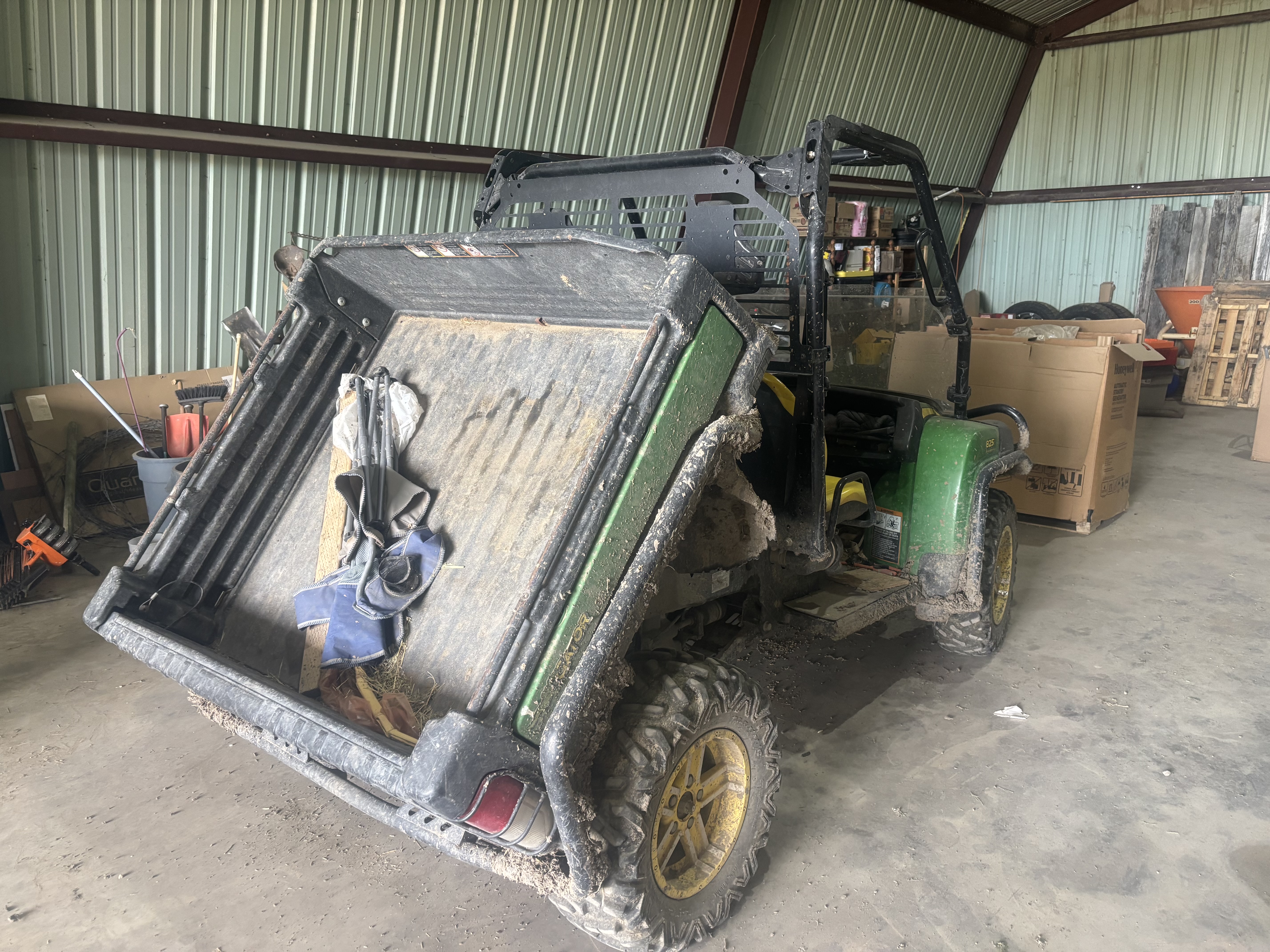 2013 John Deere XUV 825i Utility Vehicle