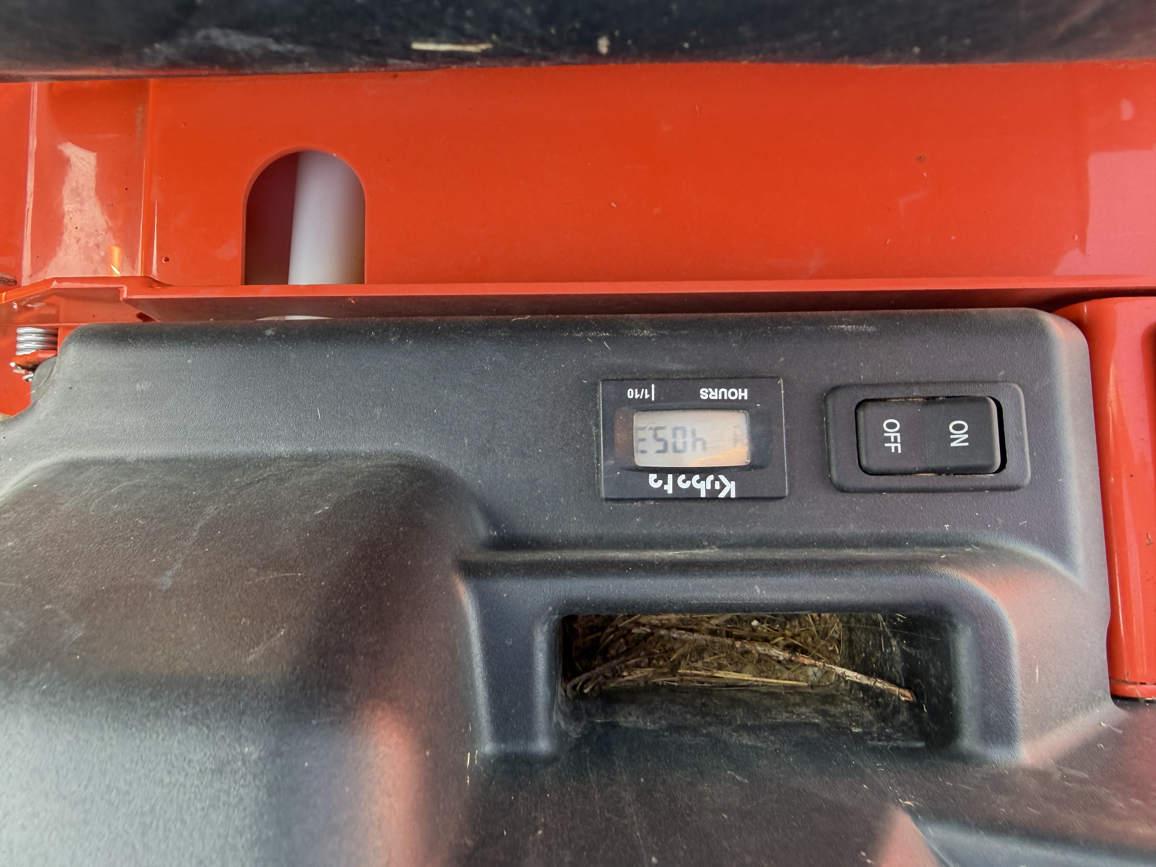 2015 Kubota Z121S Mower/Zero Turn