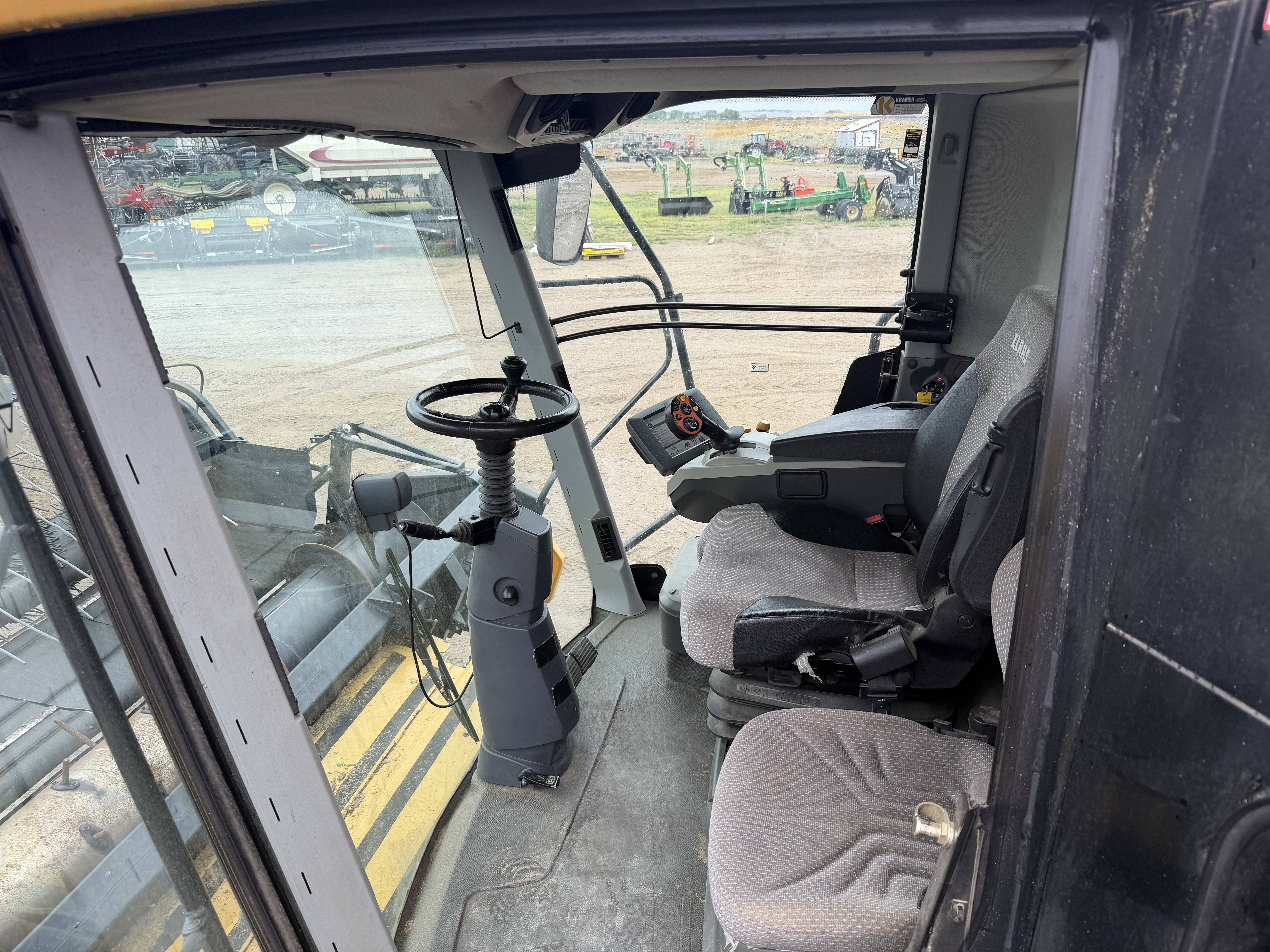 2013 CLAAS 670 Combine